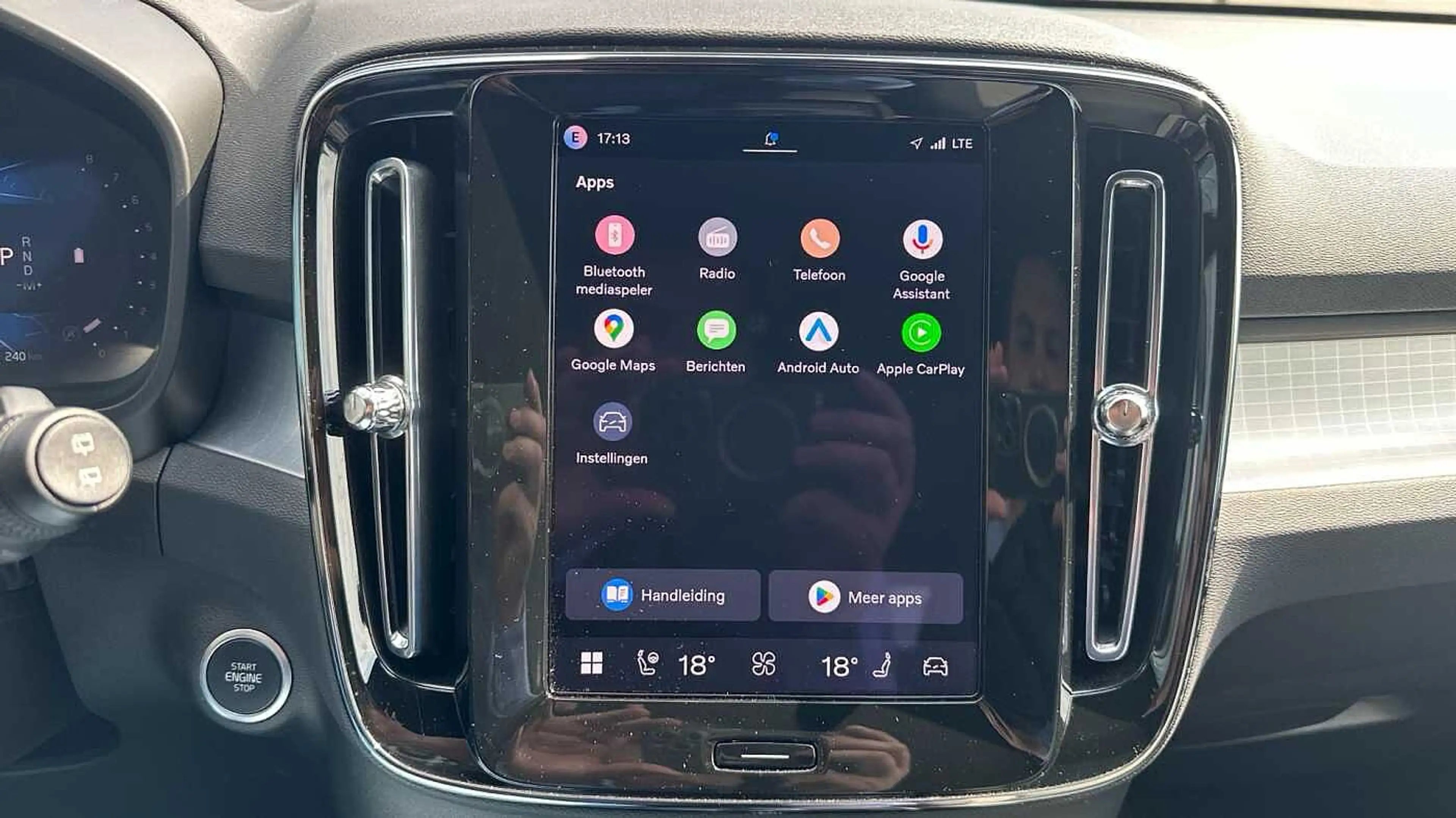 Volvo XC40 Core B3 Mild-hybride | Adapt Cruise | Camera | Ele — photo 13
