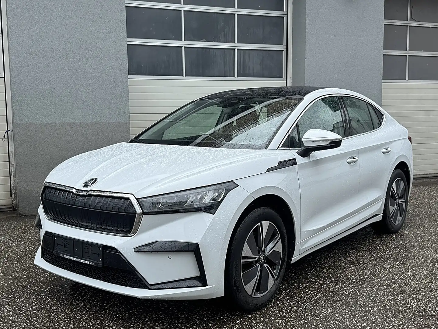 Skoda Enyaq Coupe iV 60 Loft Weiß - 2