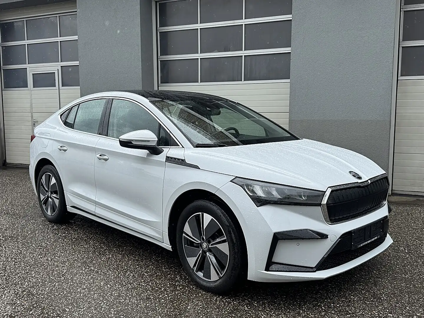 Skoda Enyaq Coupe iV 60 Loft Weiß - 1