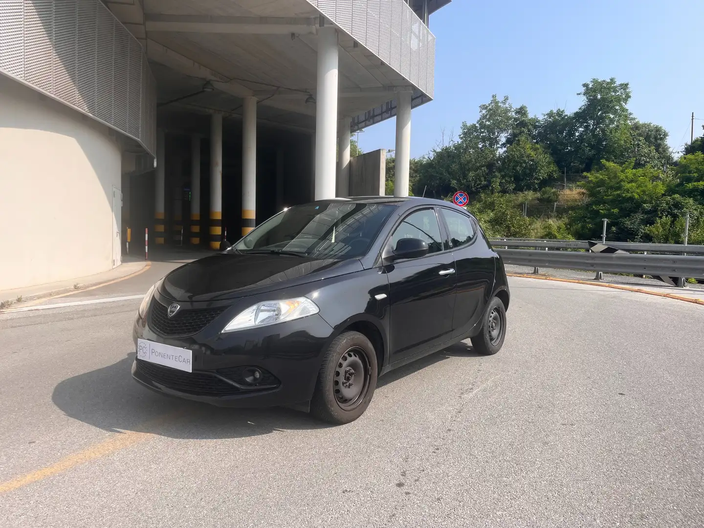 Lancia Ypsilon Ypsilon 1.0 firefly hybrid Gold s Nero - 1