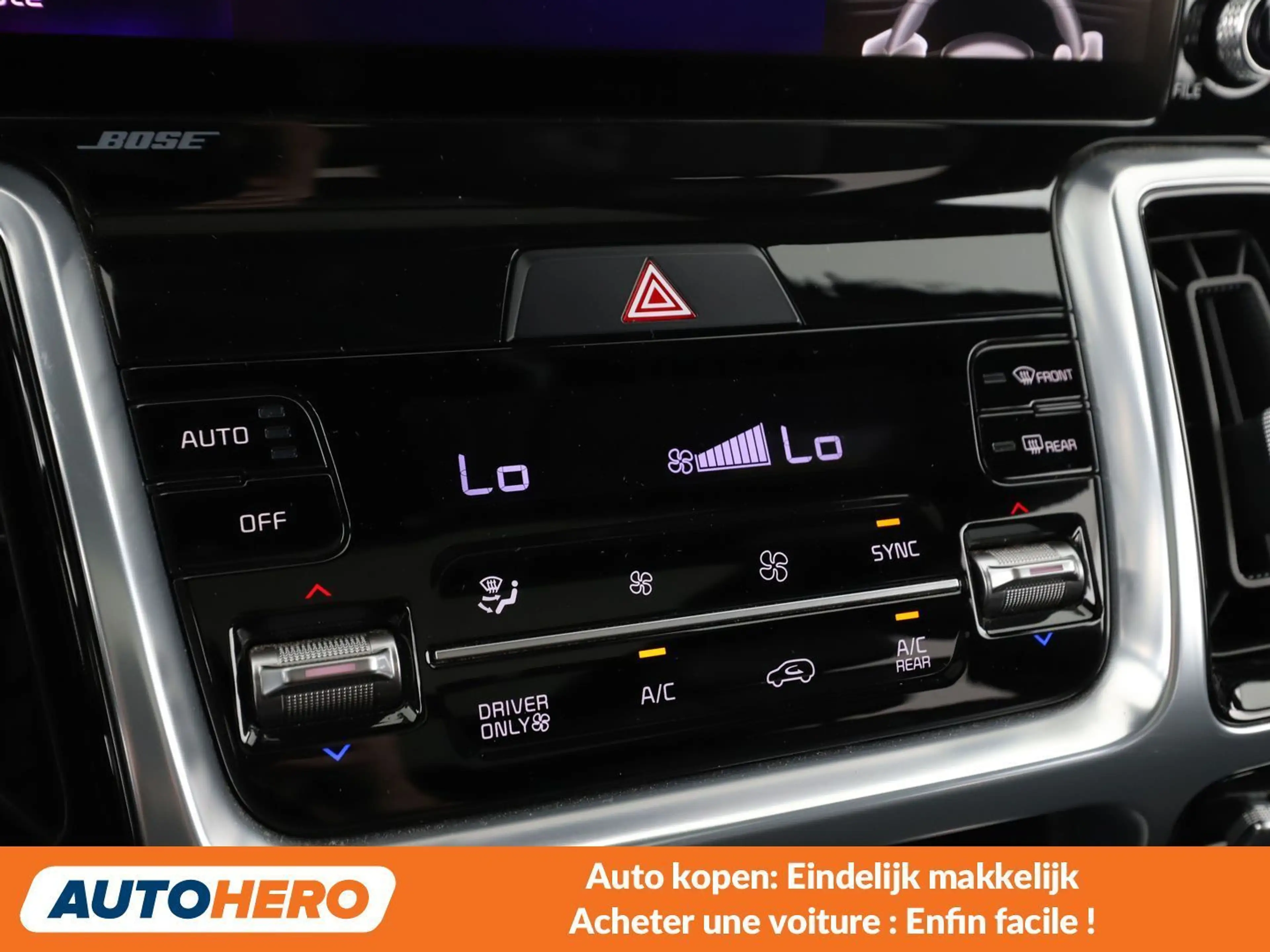Kia Sorento 1.6 TGDI Plug-in Hybrid Platinum 4WD — photo 13