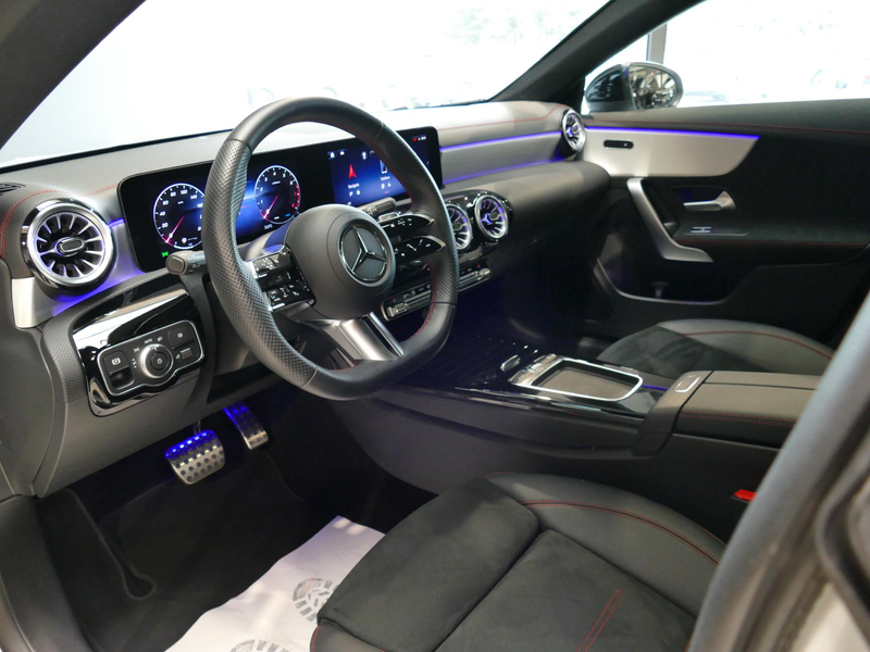 Mercedes-Benz CLA 180 AMG Line DOS 203 — photo 10