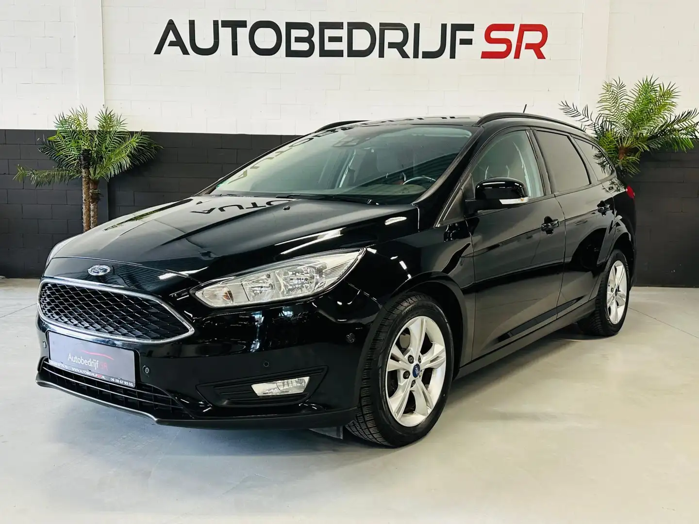 Ford Focus Wagon 1.0 Titanium Cruise Controle! Stoelverw! Nav - 2