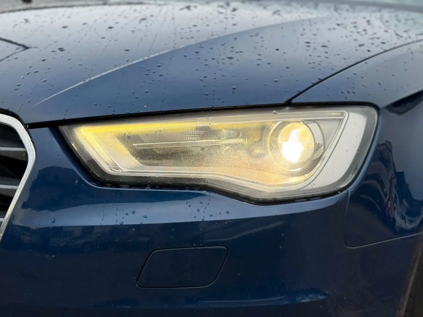 Audi A3 ambiente*AUTOMATIK*GARANTIE*NAVI*TÜV/NEU* Blau - 2