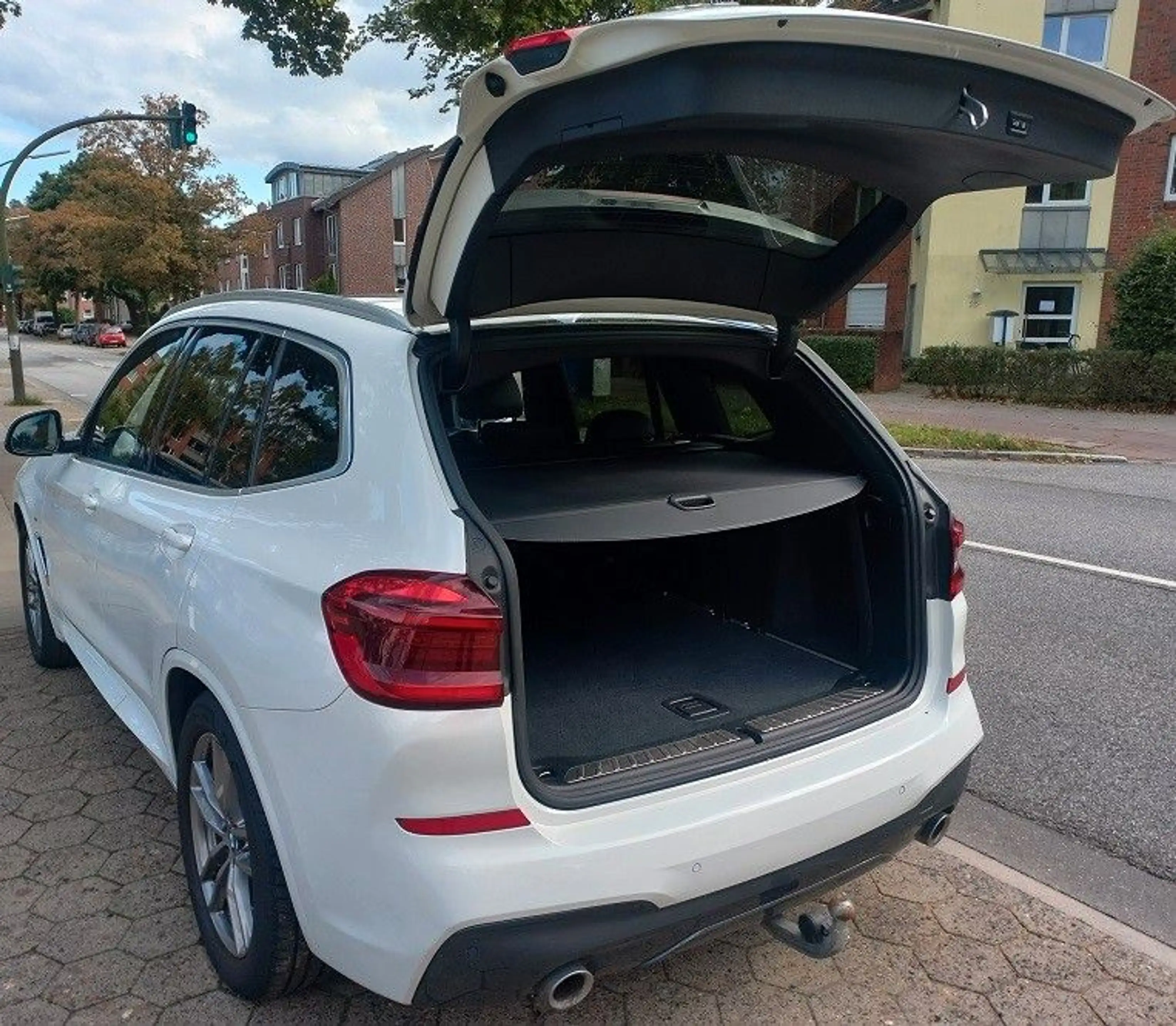 BMW X3 xDrive 20i M Sport Klima SHZ Leder Navi AHK — photo 18
