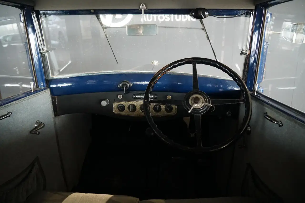 Graham-Paige 610 4-deurs Sedan 1928, foto 3