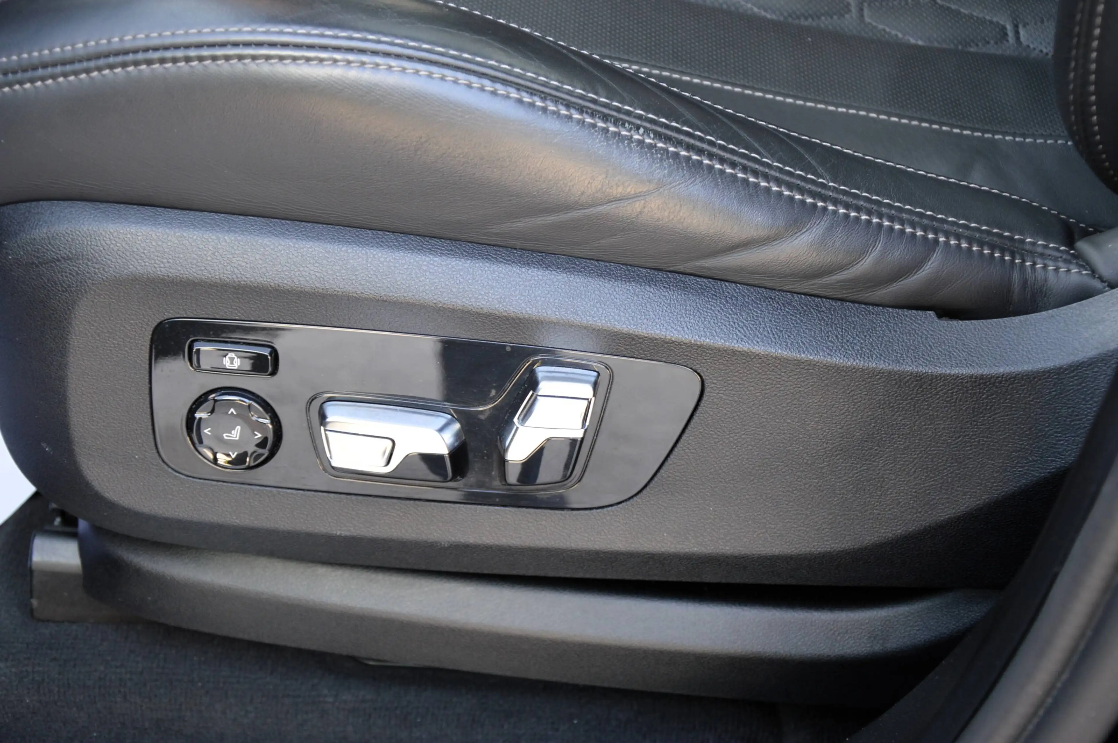 BMW X5 xDrive 30 d M Sport — photo 13