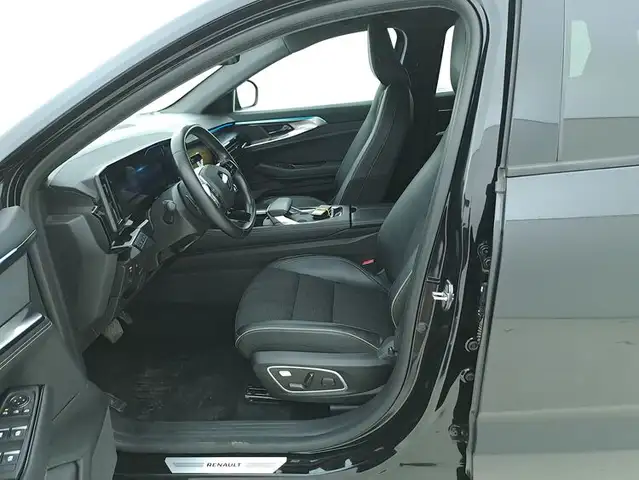 Renault Austral view 10