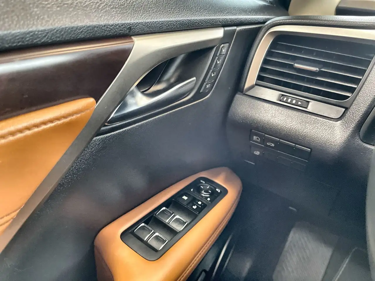Lexus RX fotografie Lexus RX