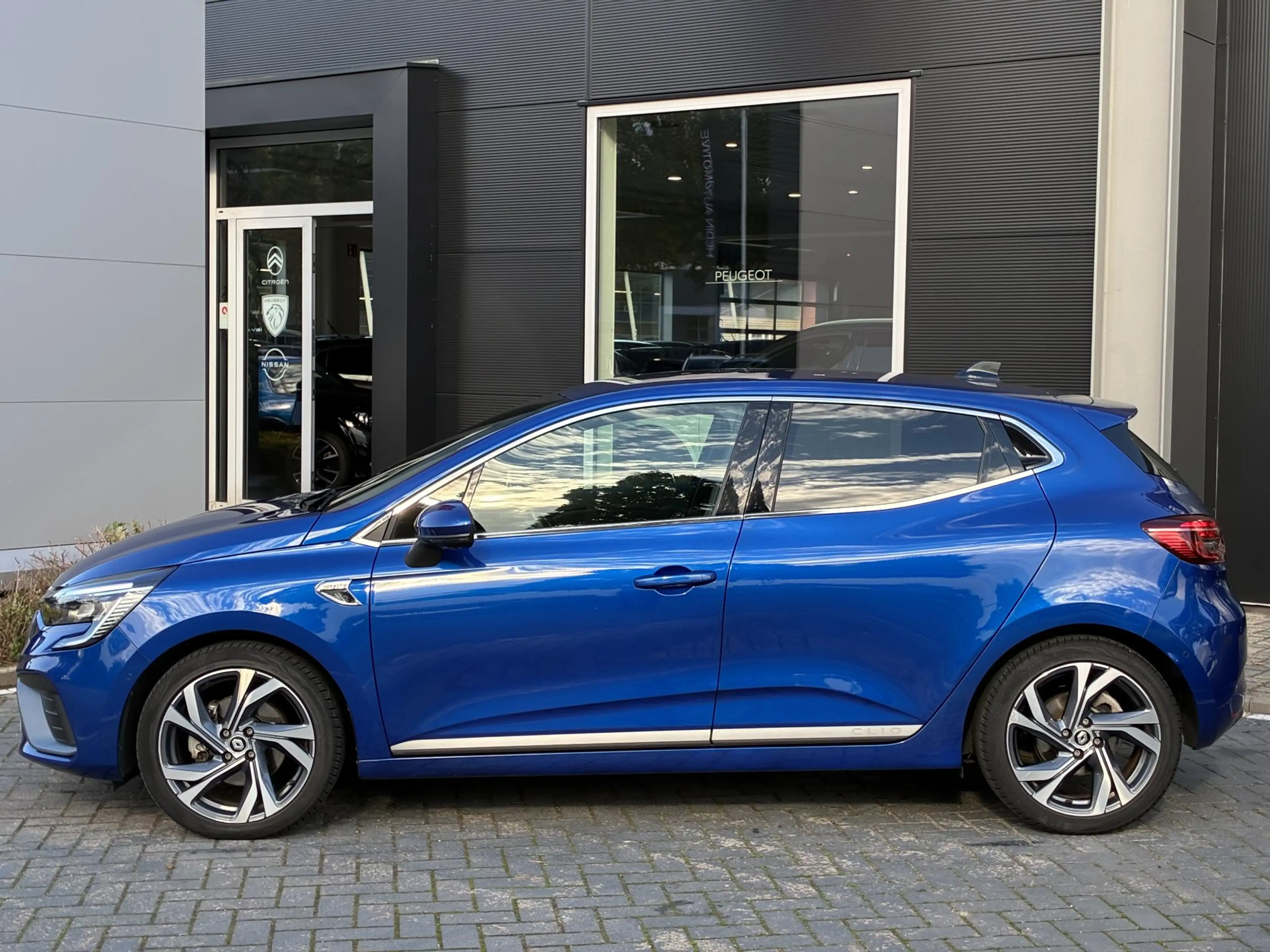 Renault Clio 1.6 E-Tech Hybrid 140 R.S. Line | Clima | Camera | — photo 8