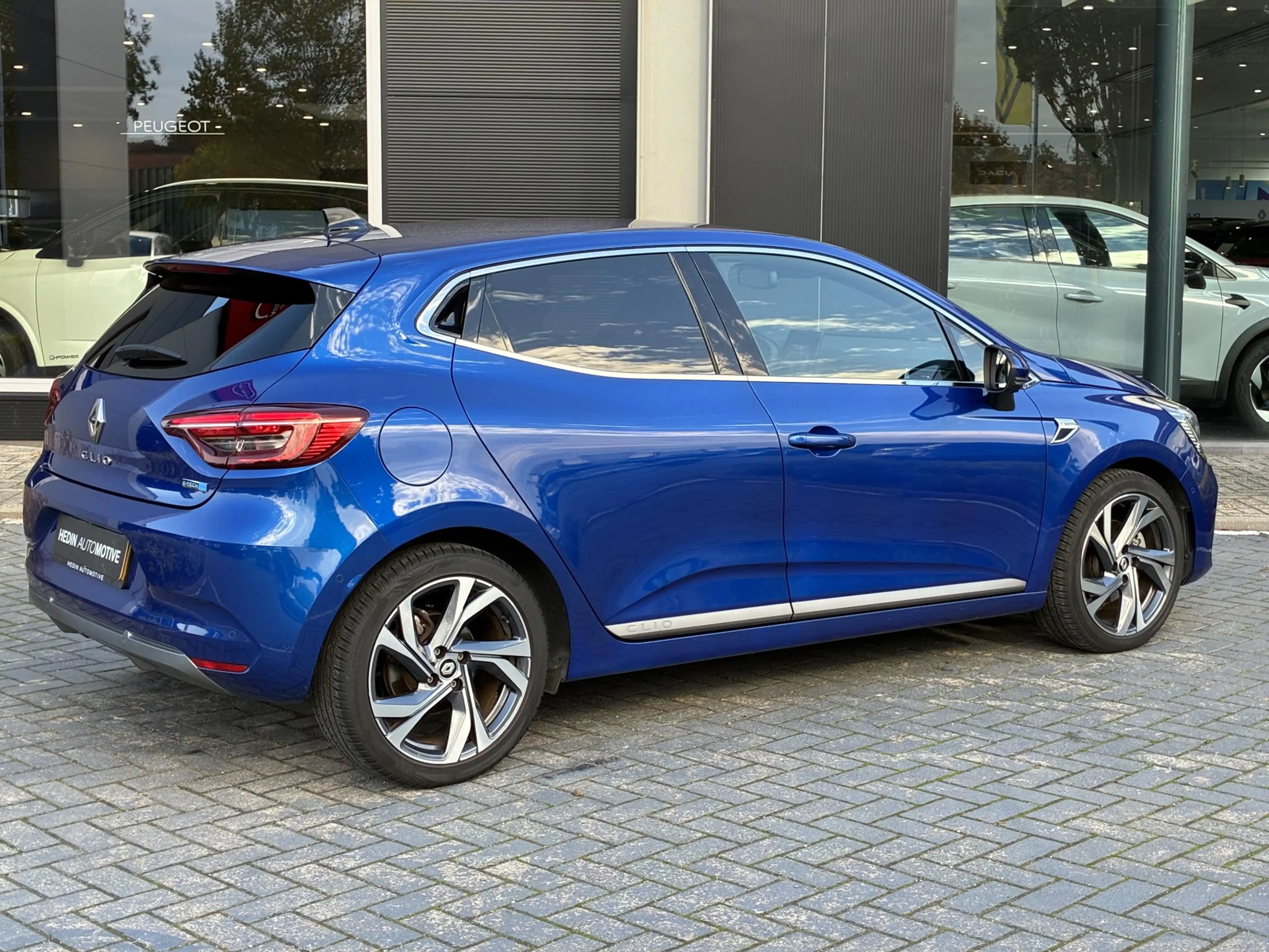 Renault Clio 1.6 E-Tech Hybrid 140 R.S. Line | Clima | Camera | — photo 2