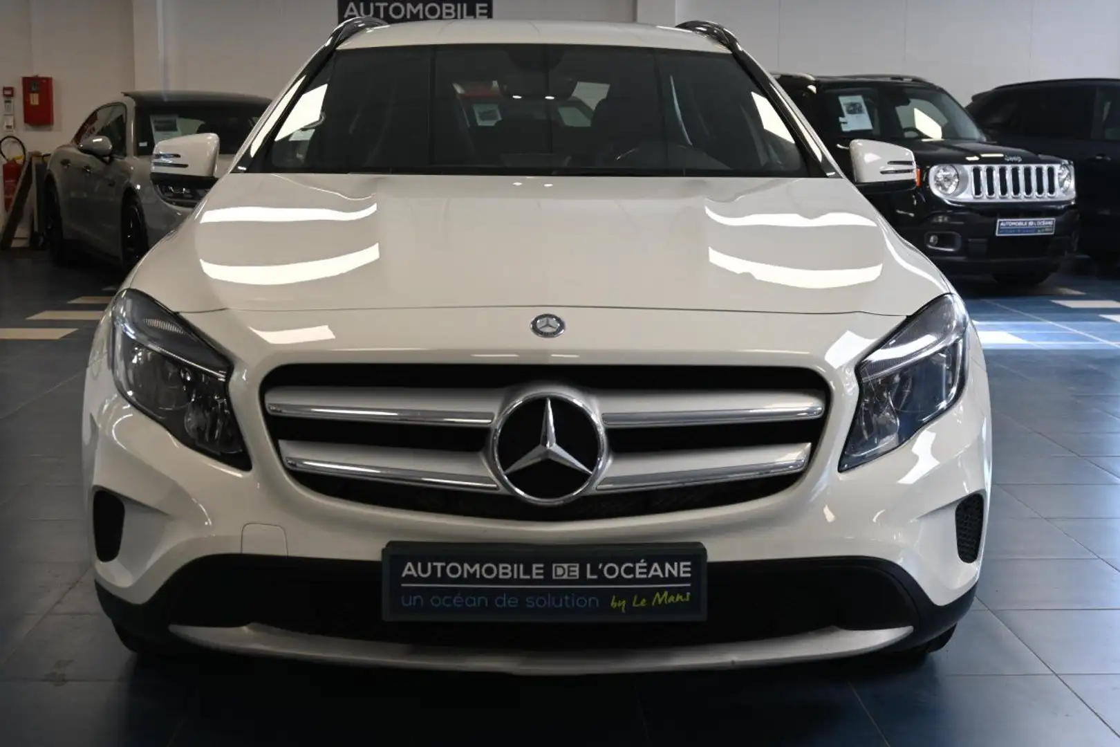 Mercedes-Benz GLA 200 CLASSE 200 Inspiration Wit - 2