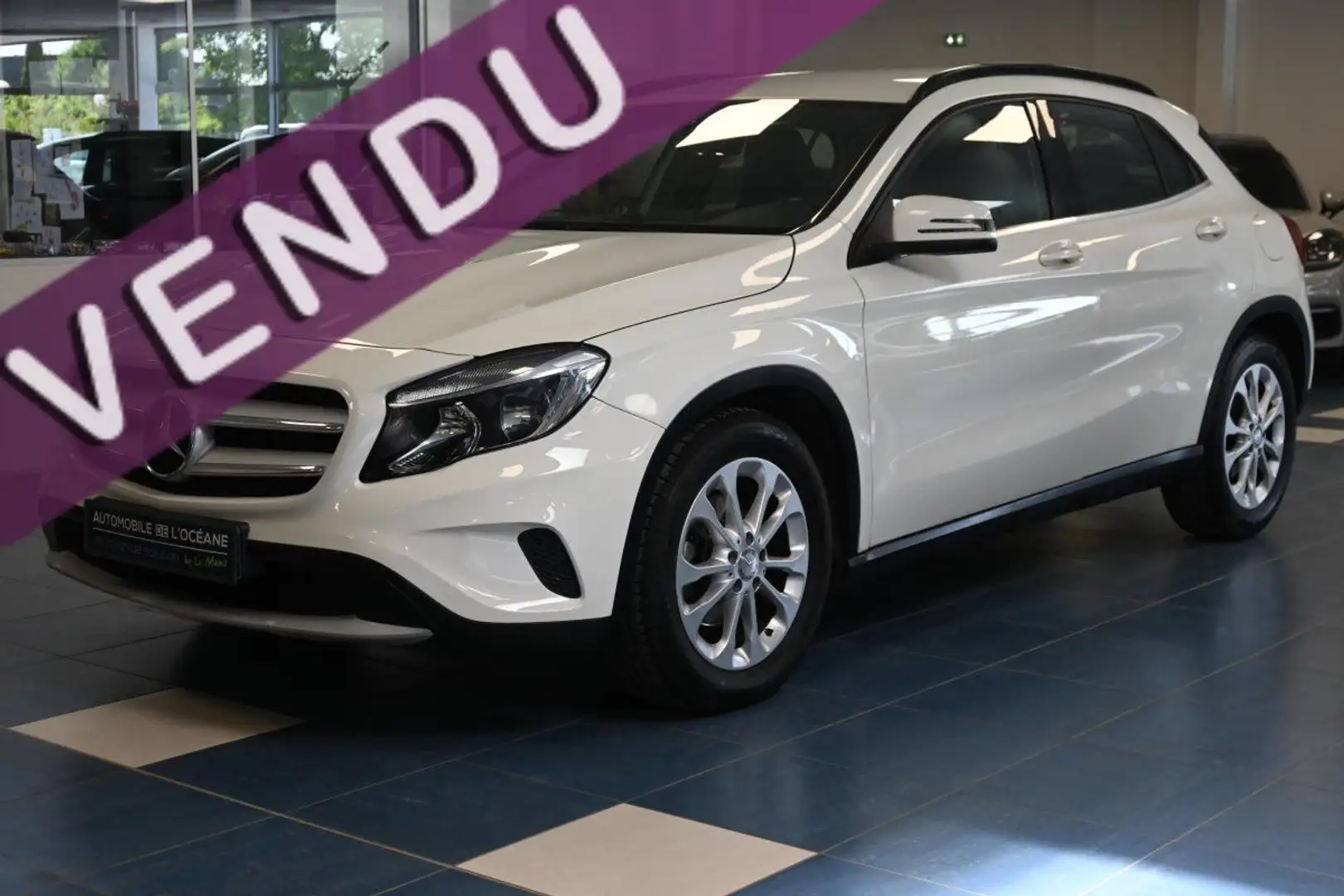 Mercedes-Benz GLA 200 CLASSE 200 Inspiration Wit - 1