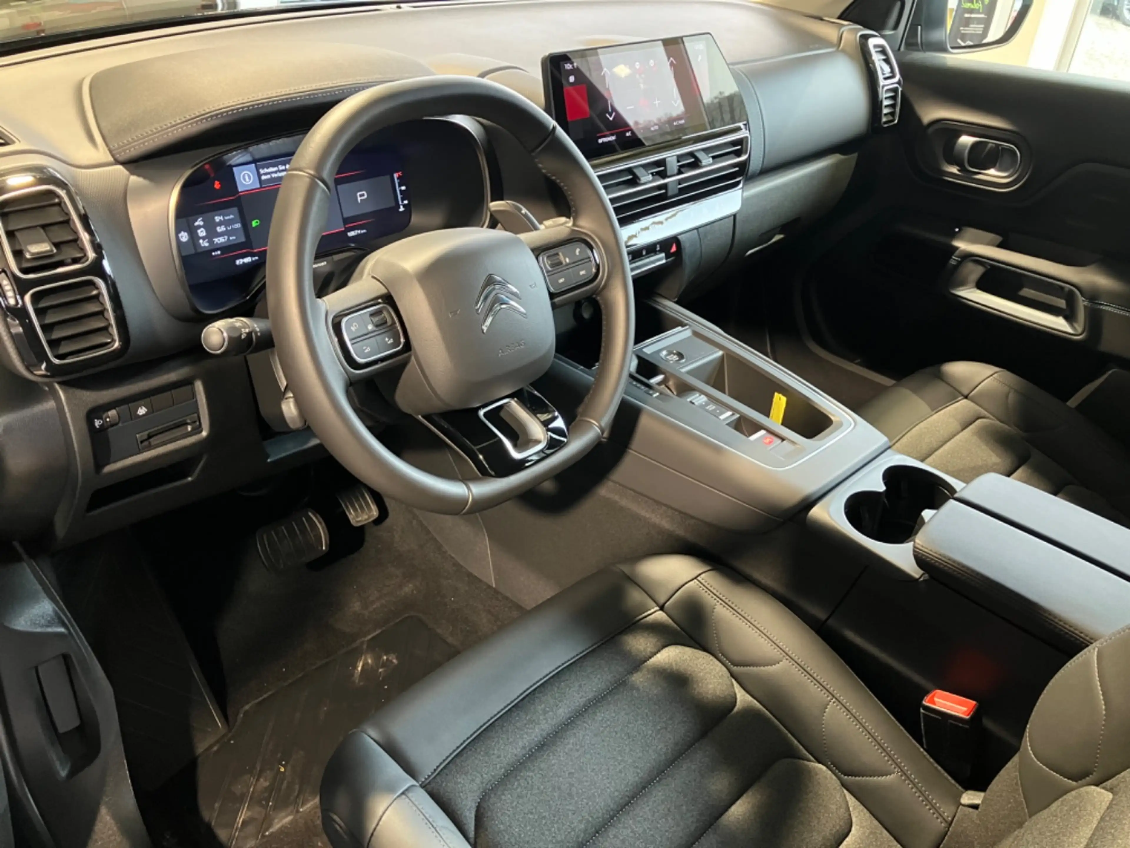 Citroen C5 Aircross 1.2 LED+Navi+SHZ+Winterp.+2xKlima+LM — photo 8