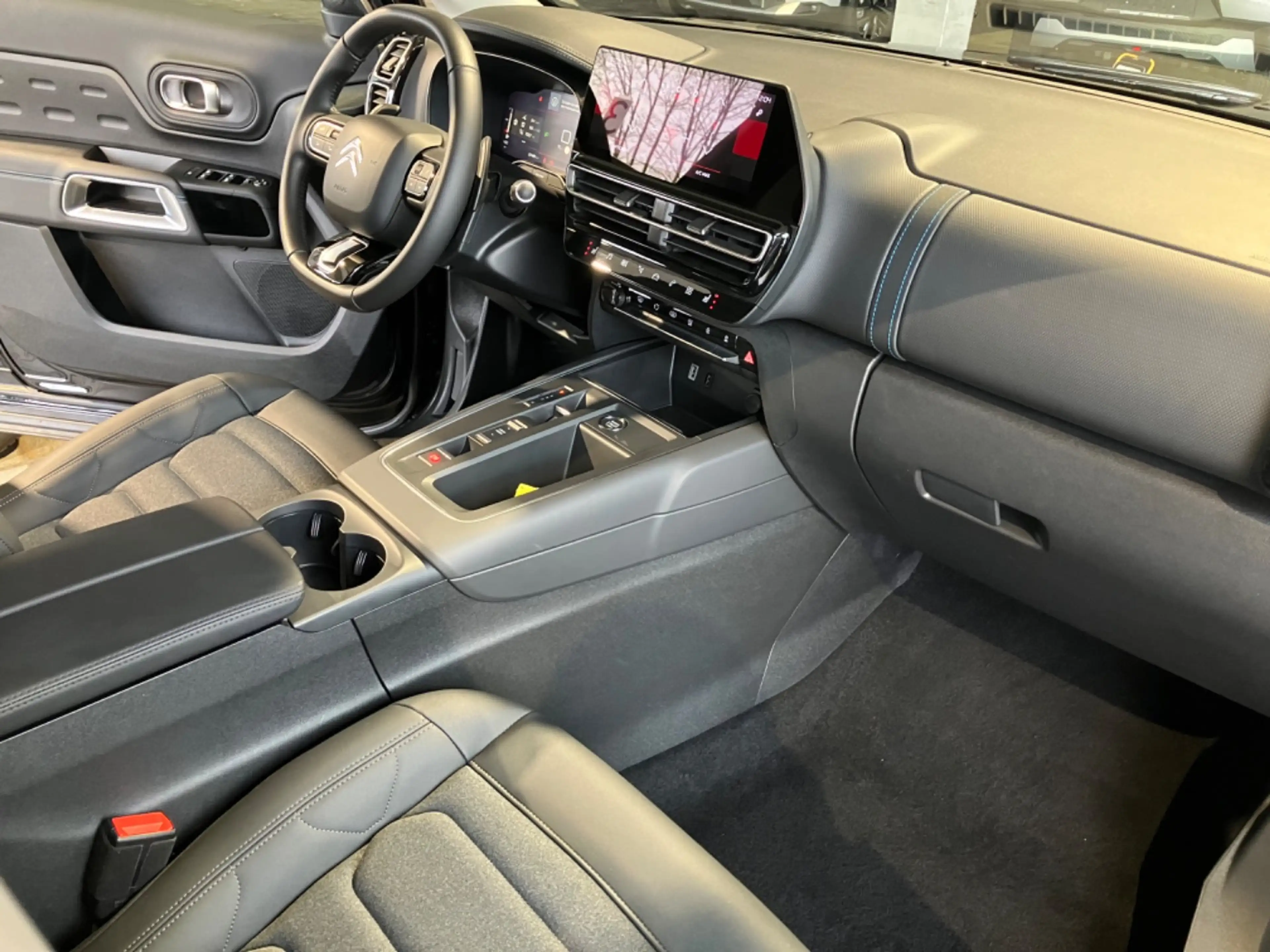 Citroen C5 Aircross 1.2 LED+Navi+SHZ+Winterp.+2xKlima+LM — photo 4