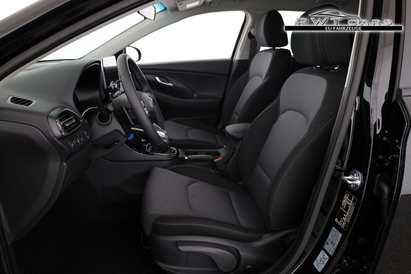 Hyundai i30 Kombi 1.6 T-GDI DCT, Navi, Kamera, Winter, 16-Z... — photo 10