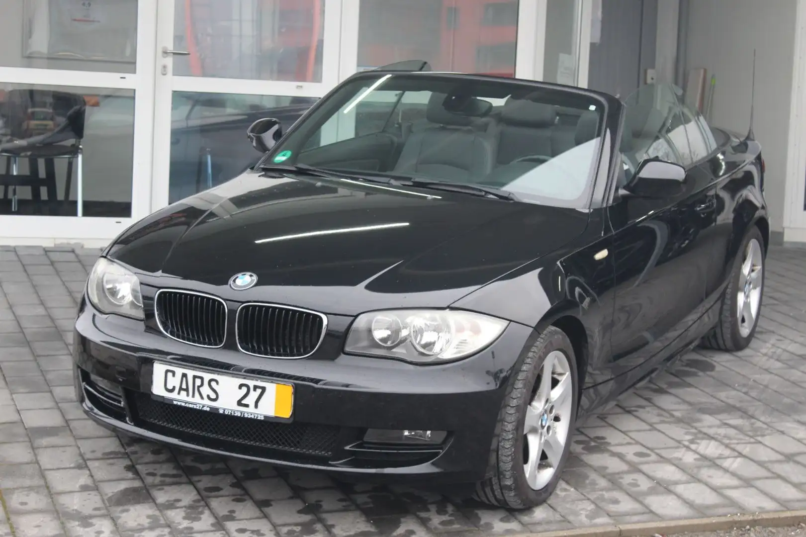 BMW 118 i Cabrio Leder Klima Tempomat SHZ ALU PDC Schwarz - 1