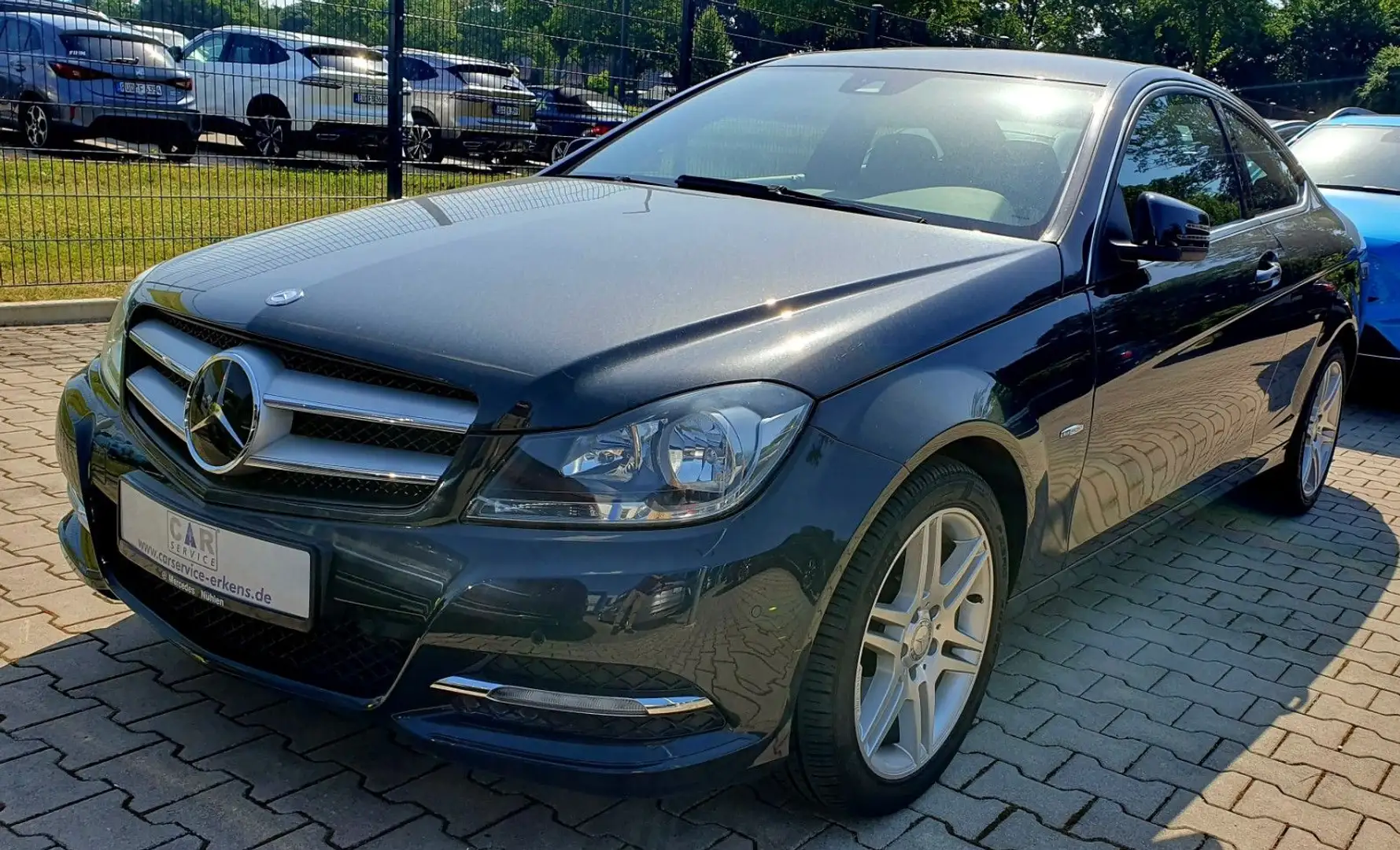 Mercedes-Benz C 180 C -Klasse Coupe Automatik - echte 46 TKM!! Noir - 1