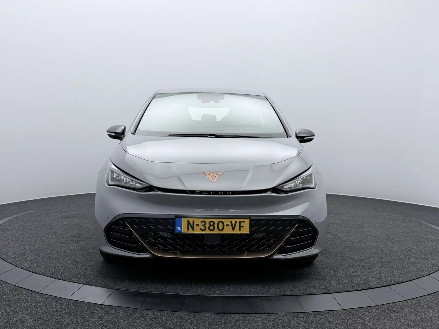 CUPRA Born Business One 62 kWh SOH 93,1% | Adaptive Cruise | Grau - 2