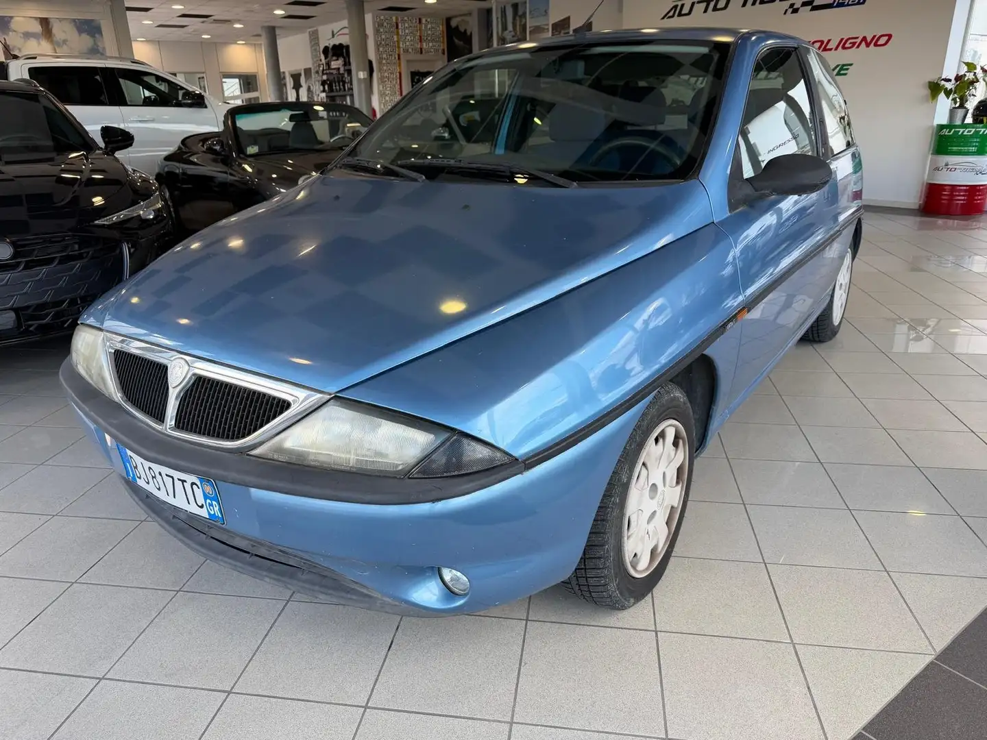 Lancia Ypsilon Modrá - 1