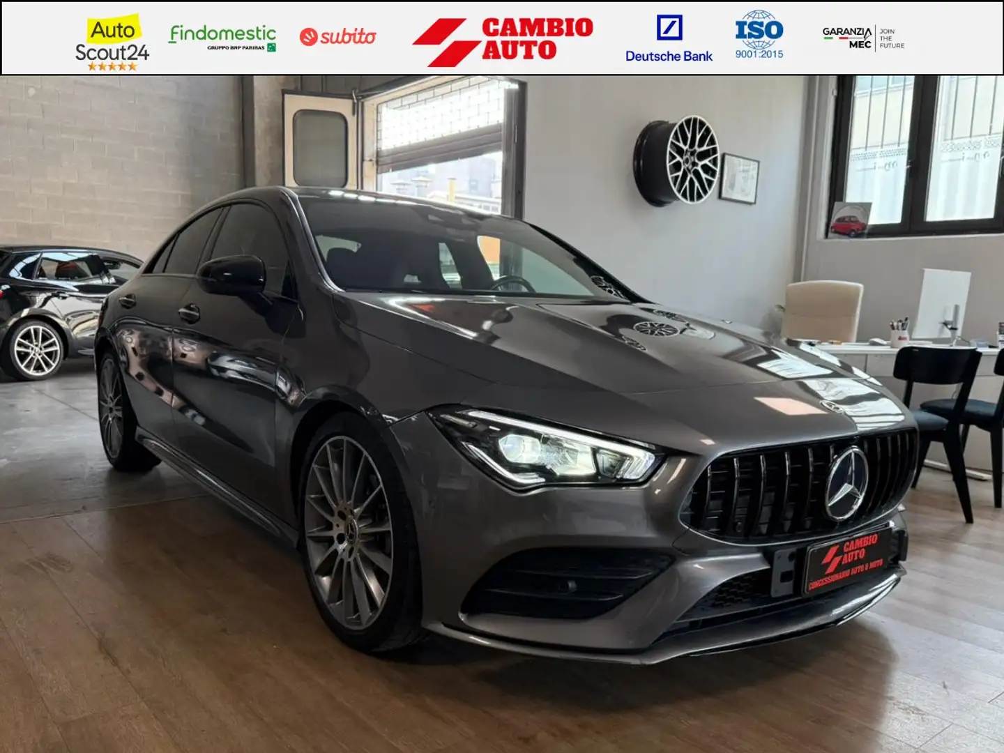 Mercedes-Benz CLA 200 CLA Coupe 200 Premium auto Grijs - 1