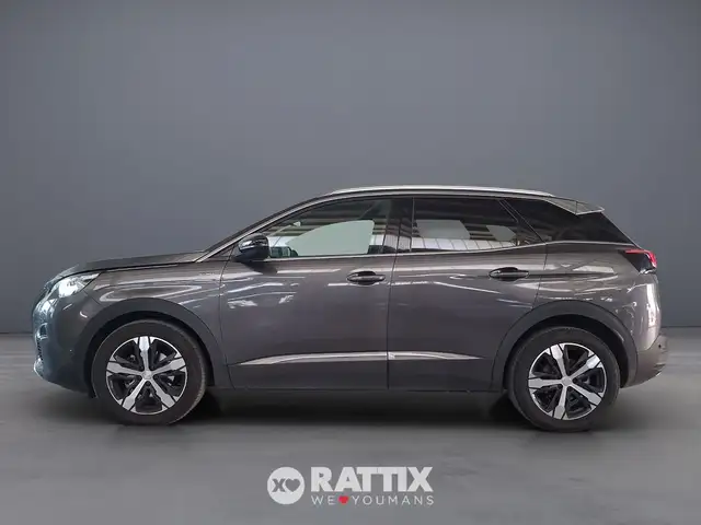 Peugeot 3008 view 2