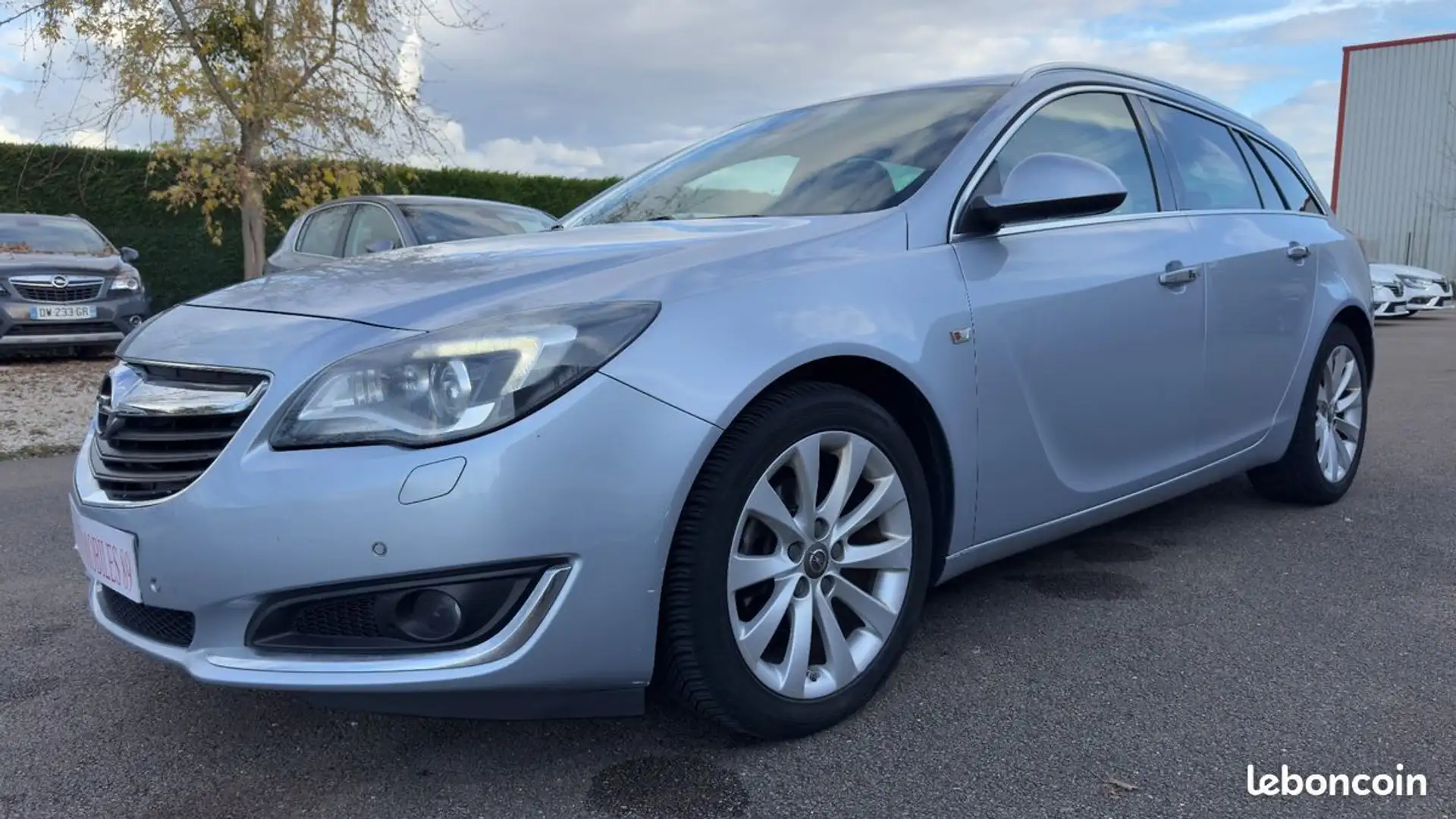 Opel Insignia 1.6 CDTI 136 CH Sport Tourer Gris - 1