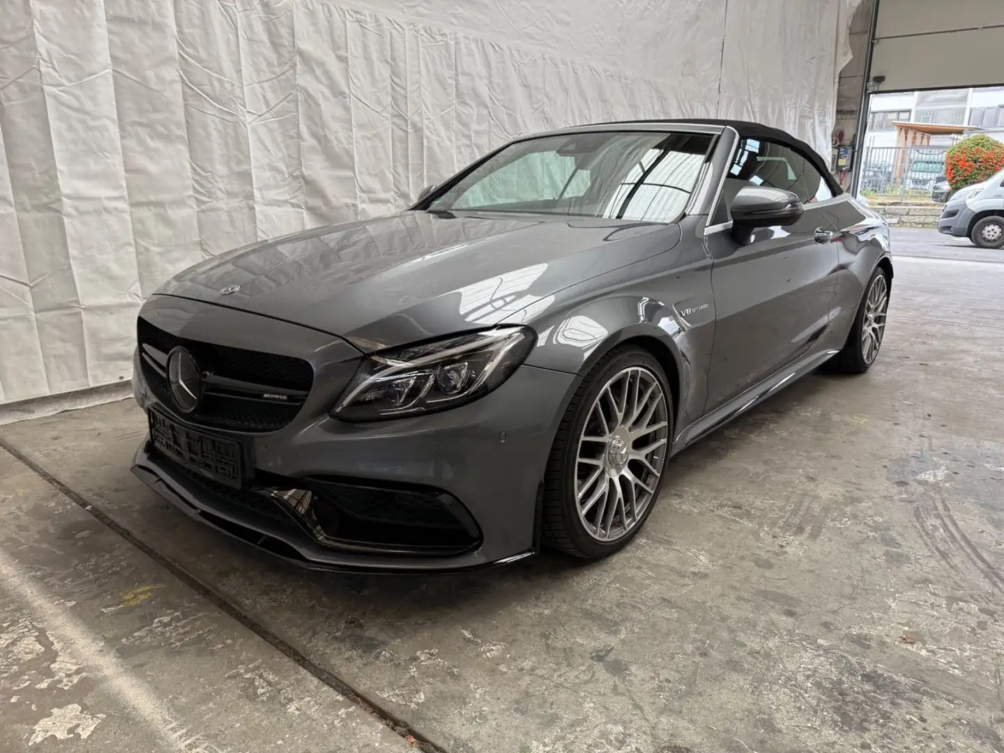 Mercedes-Benz C 63 AMG C 63 S AMG 4.0 V8 Cabrio Biturbo Burmester Top Grau - 2