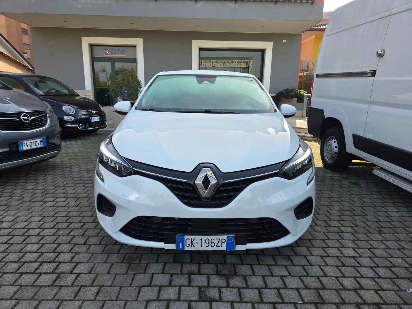 Renault Clio Clio V 2019 1.0 tce Business 90cv my21 Weiß - 2