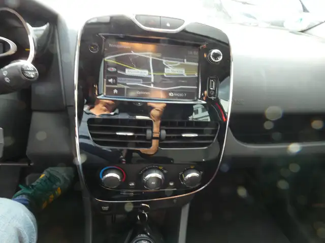 Renault Clio view 13