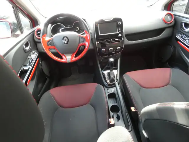 Renault Clio view 11