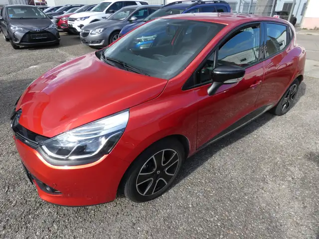 2014 Renault Clio in Red for sale