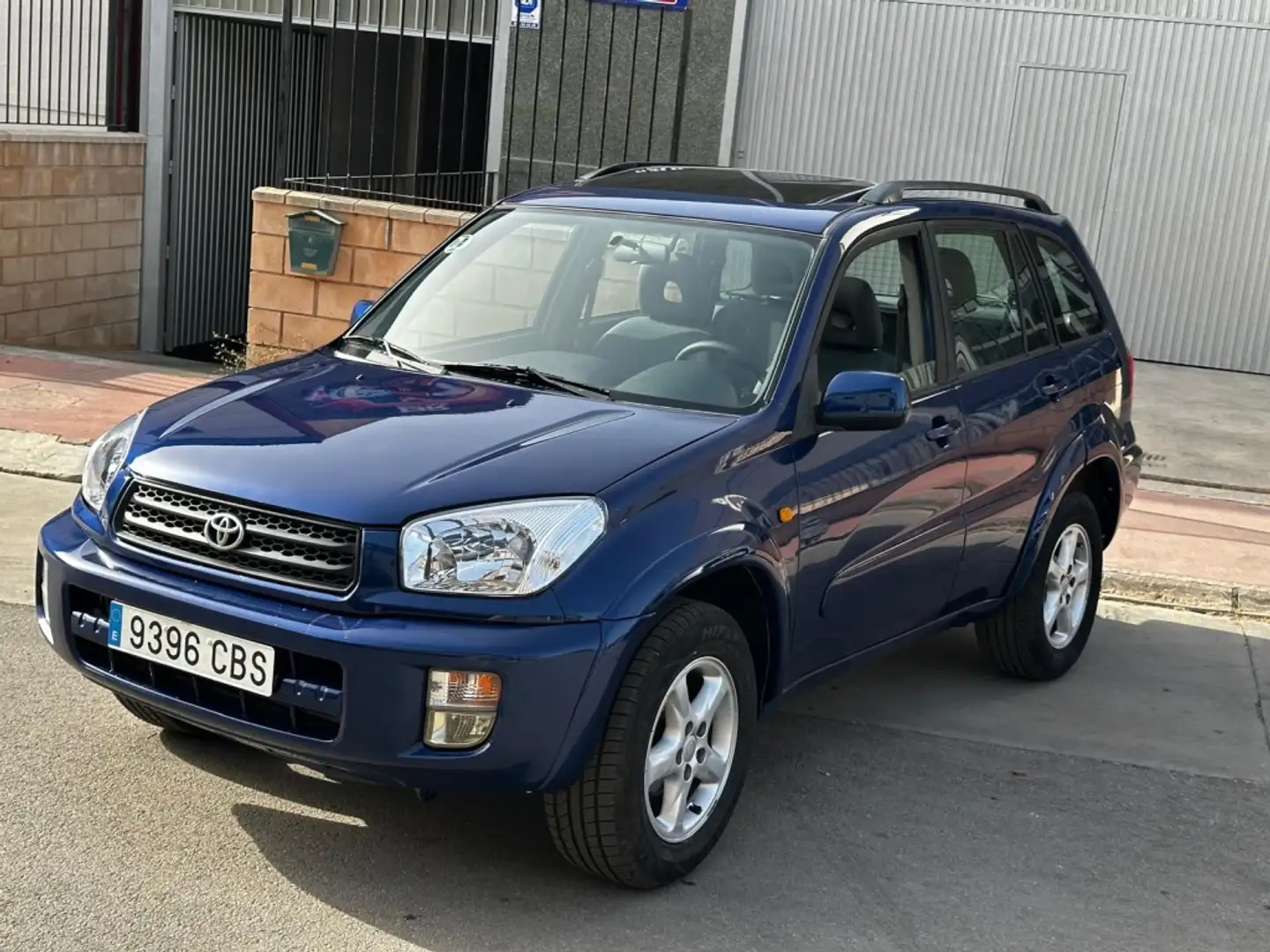 Toyota RAV 4 150 Advance AWD Bleu - 1
