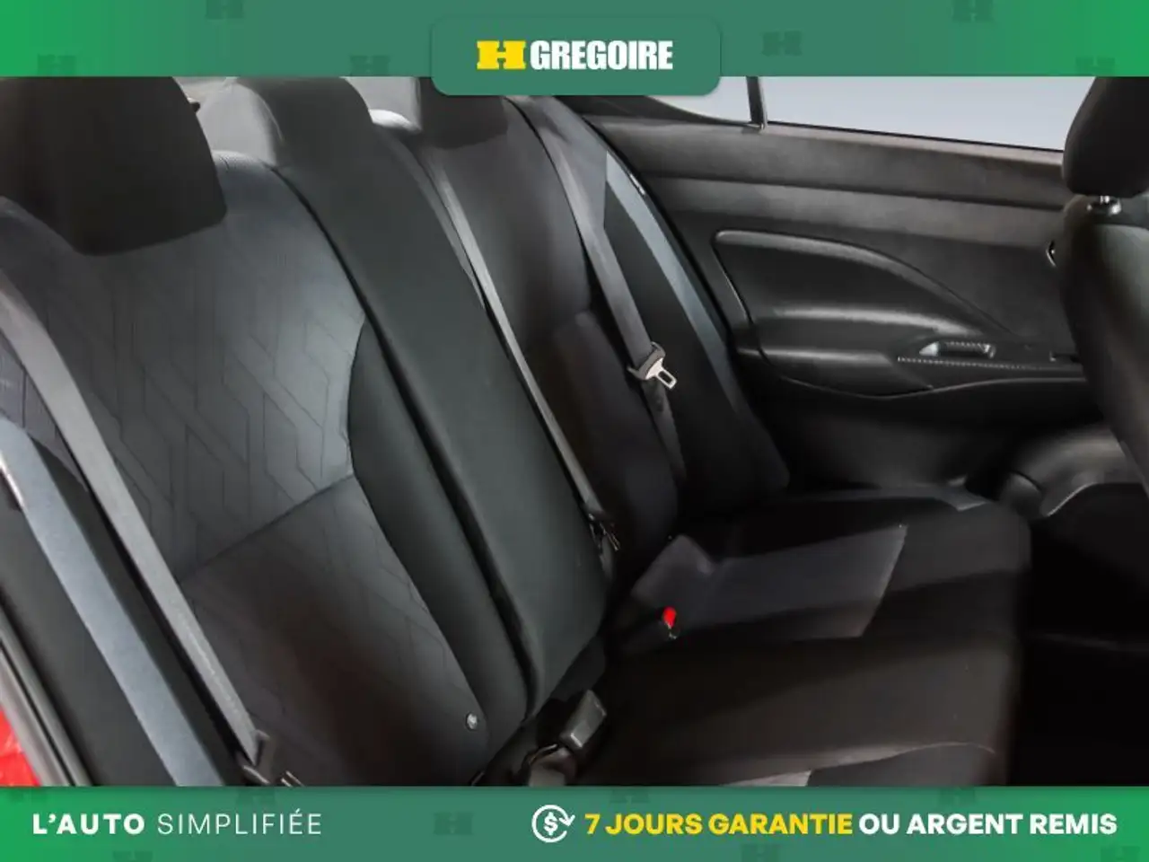 Nissan Versa fotografie Nissan Versa