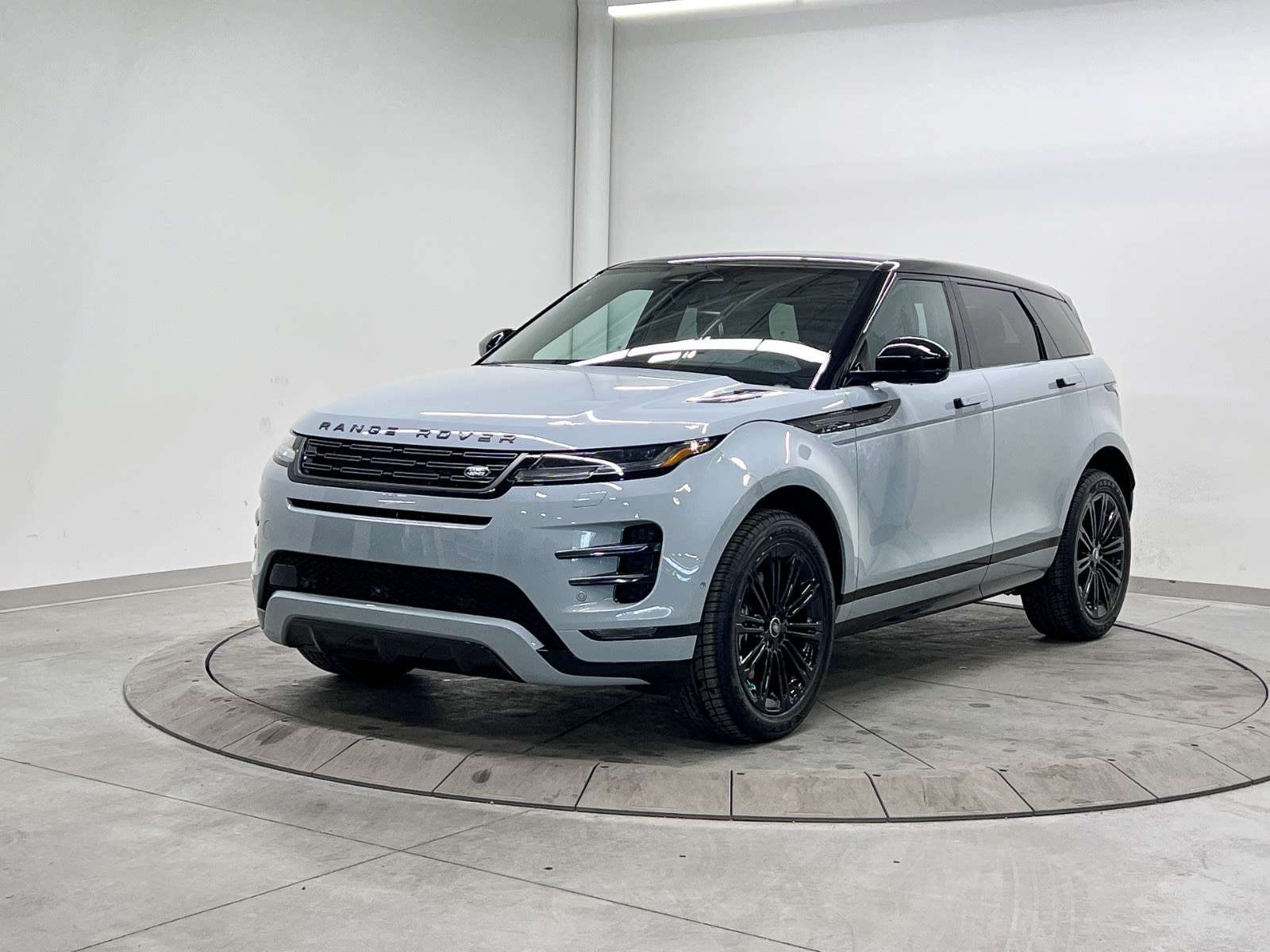 2026 Land Rover Range Rover Evoque DYNAMIC SE | TECH PKG | COLD CLIMATE PKG