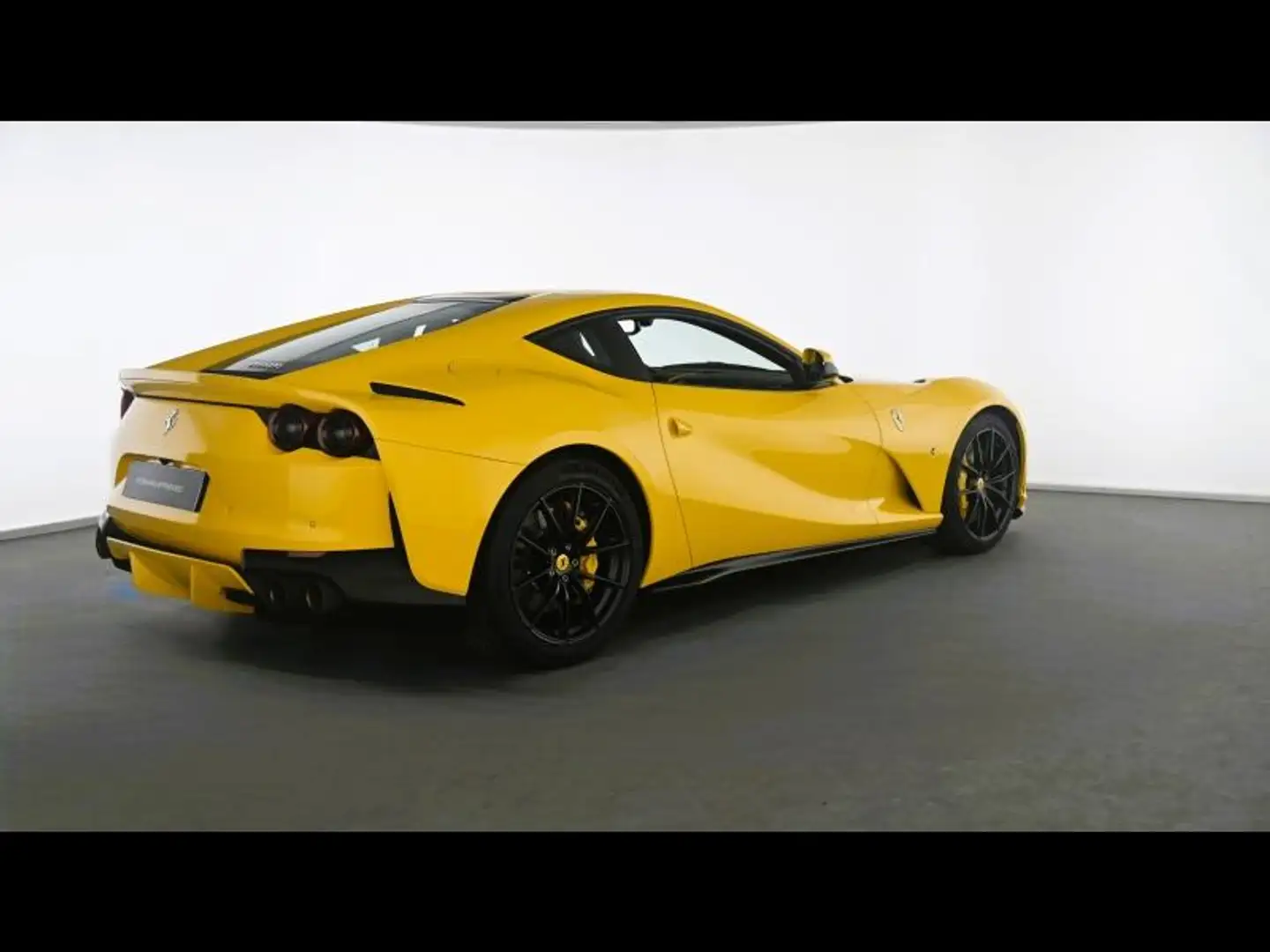 Ferrari 812 V12 6.5 800ch - 2