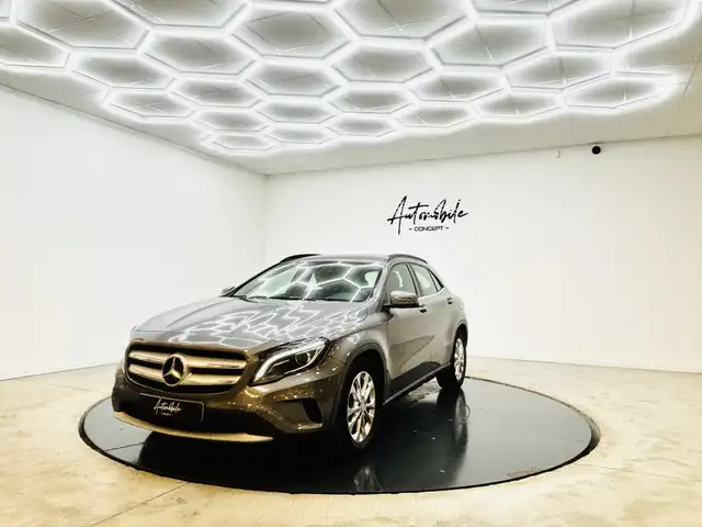 Mercedes-Benz GLA 180 ✅1AN GARANTIE✅1ER PROPRIO✅EURO 6✅LED