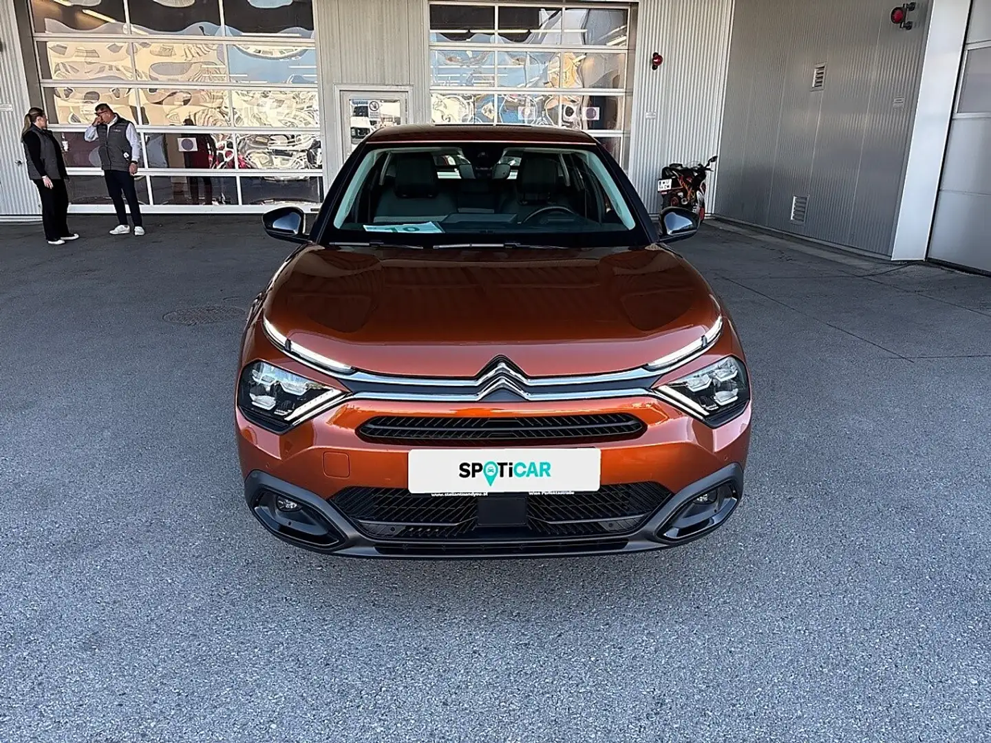Citroen C4 e-C4 136 50kWh Feel Orange - 2
