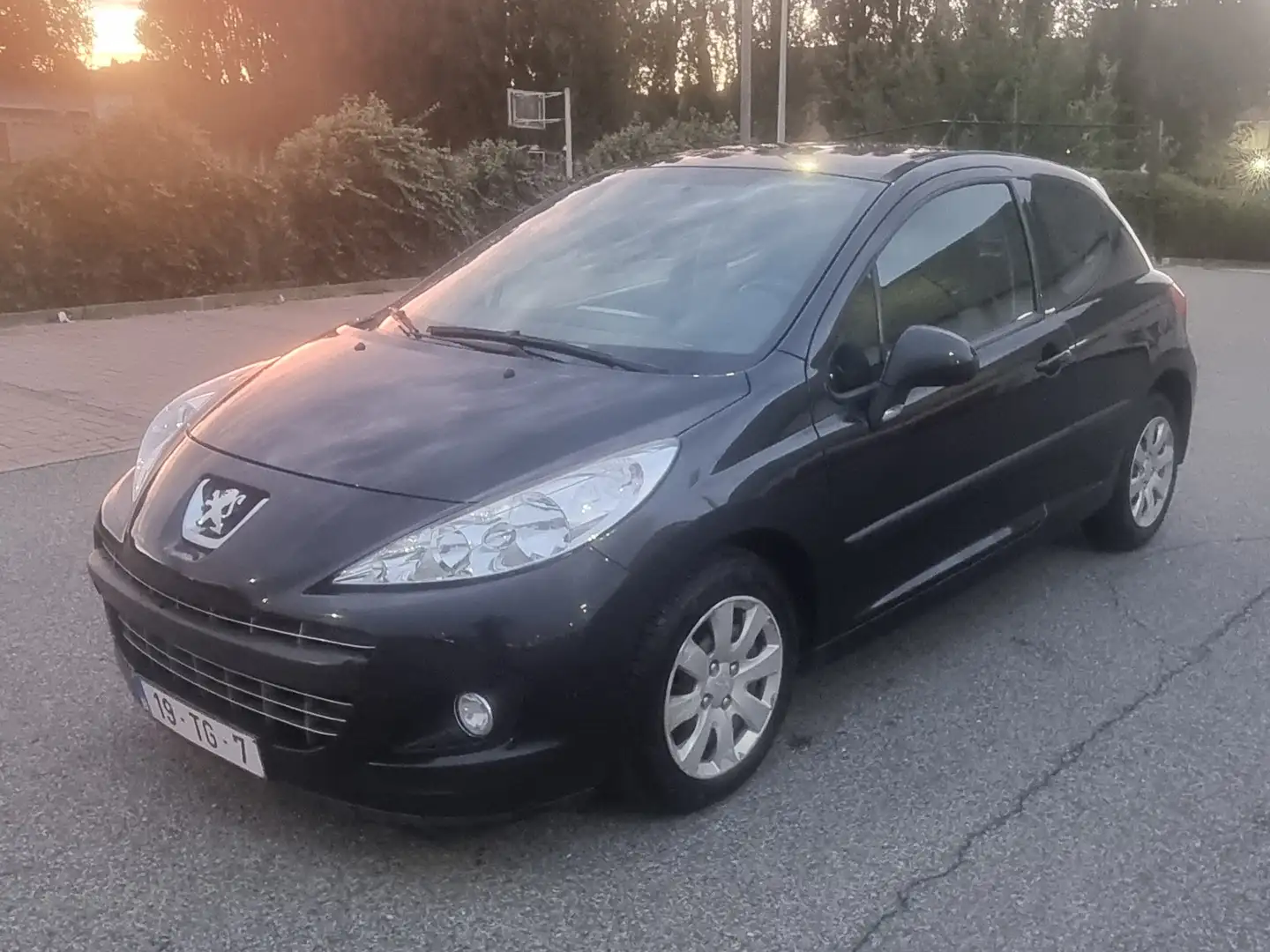 Peugeot 207 1.4i 16v Sporty Zwart - 1