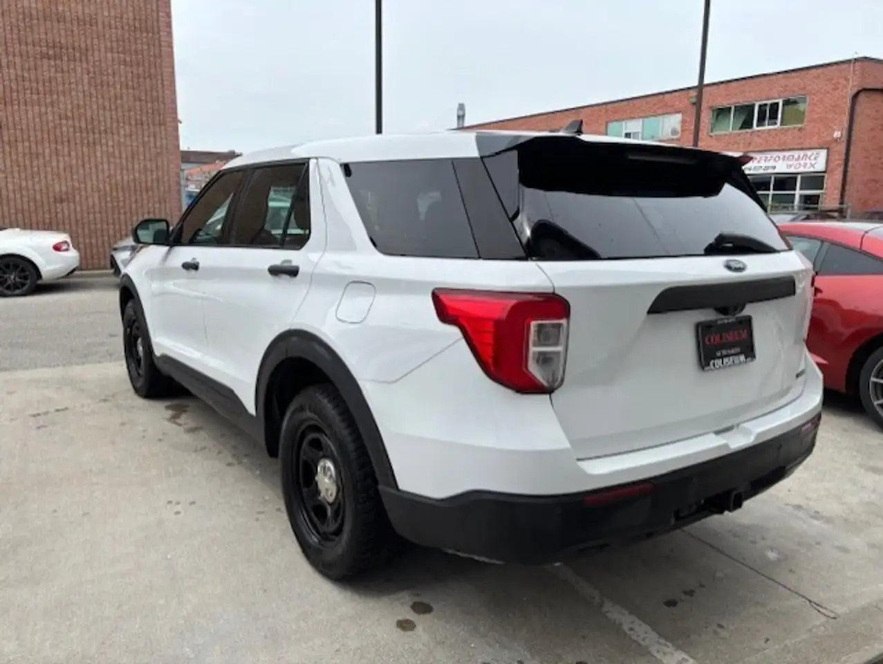 Ford Explorer снимка Ford Explorer