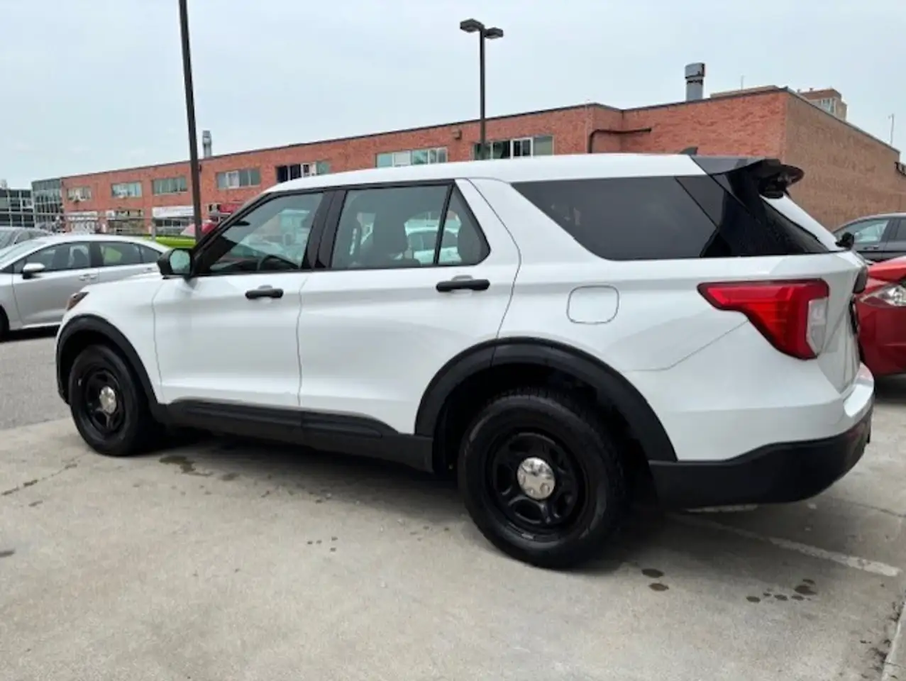 Ford Explorer снимка Ford Explorer