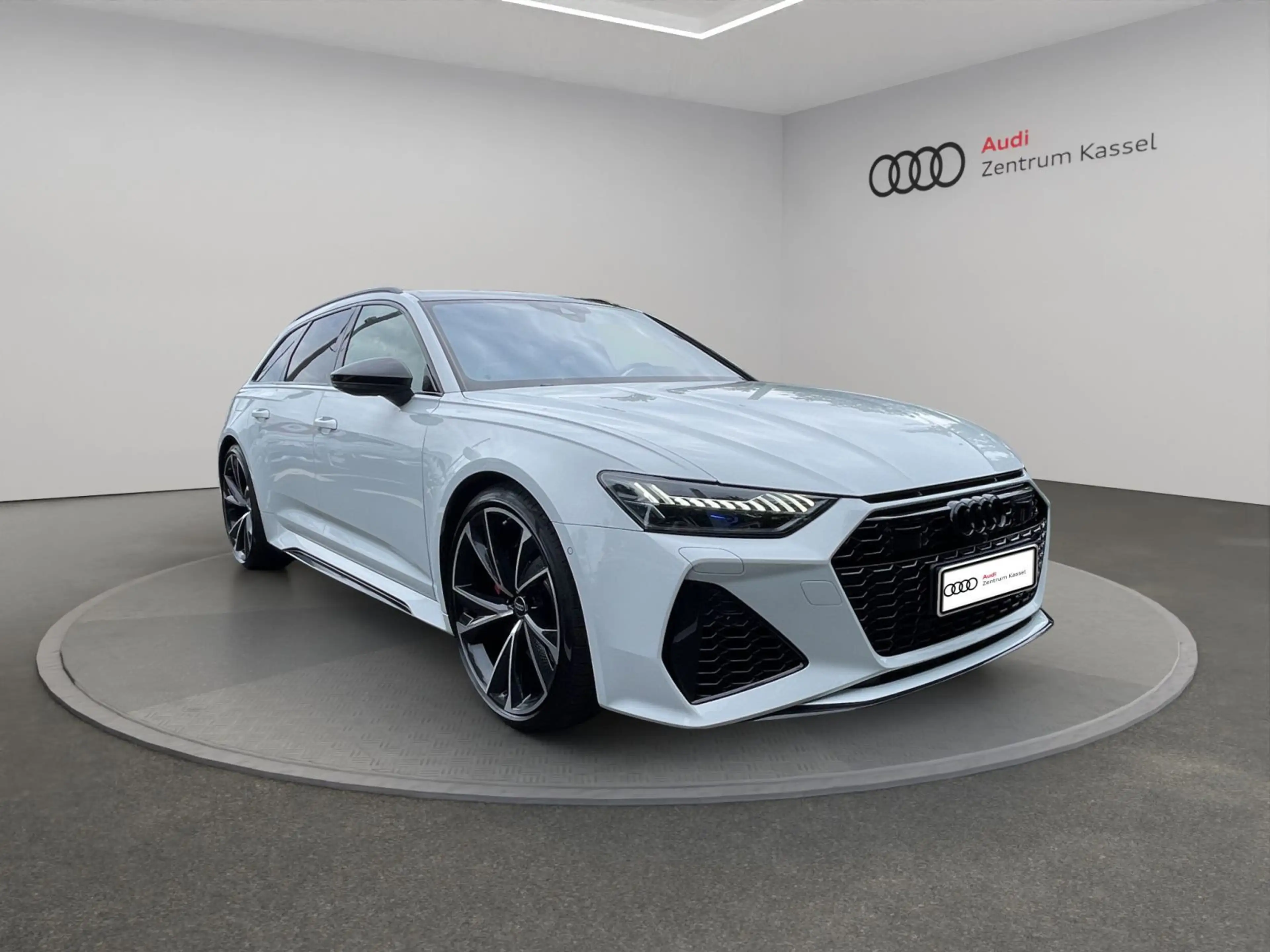Audi RS6 4.0 TFSI qu. Laser B&O Pano 360° — photo 9