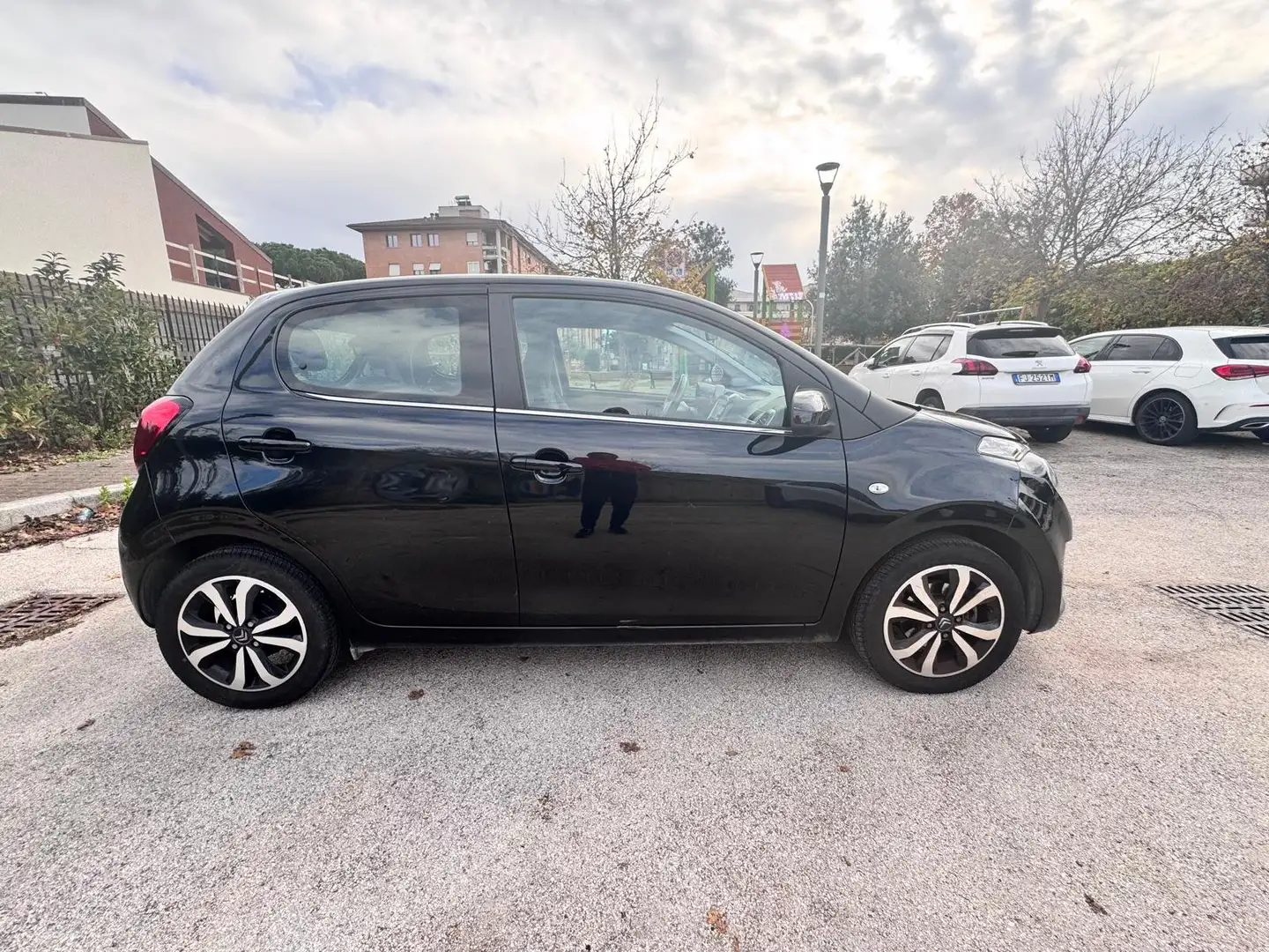 Citroen C1 C1 II 2014 5p 1.0 vti Shine Nero - 2