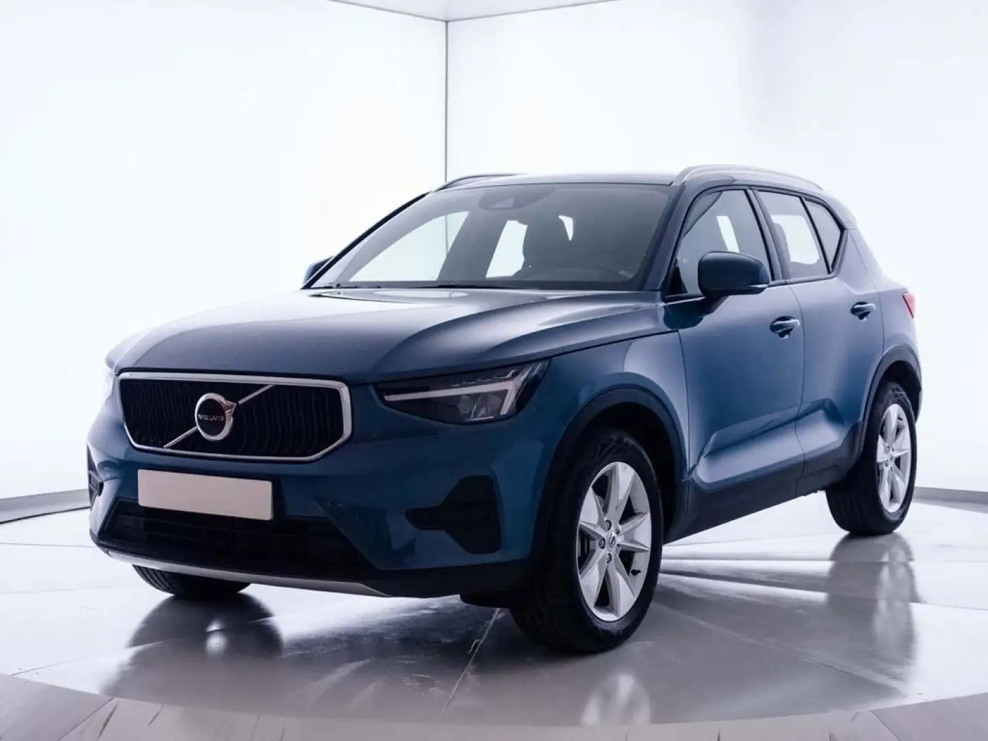 Volvo XC40 T2 Core Aut. Blauw - 2