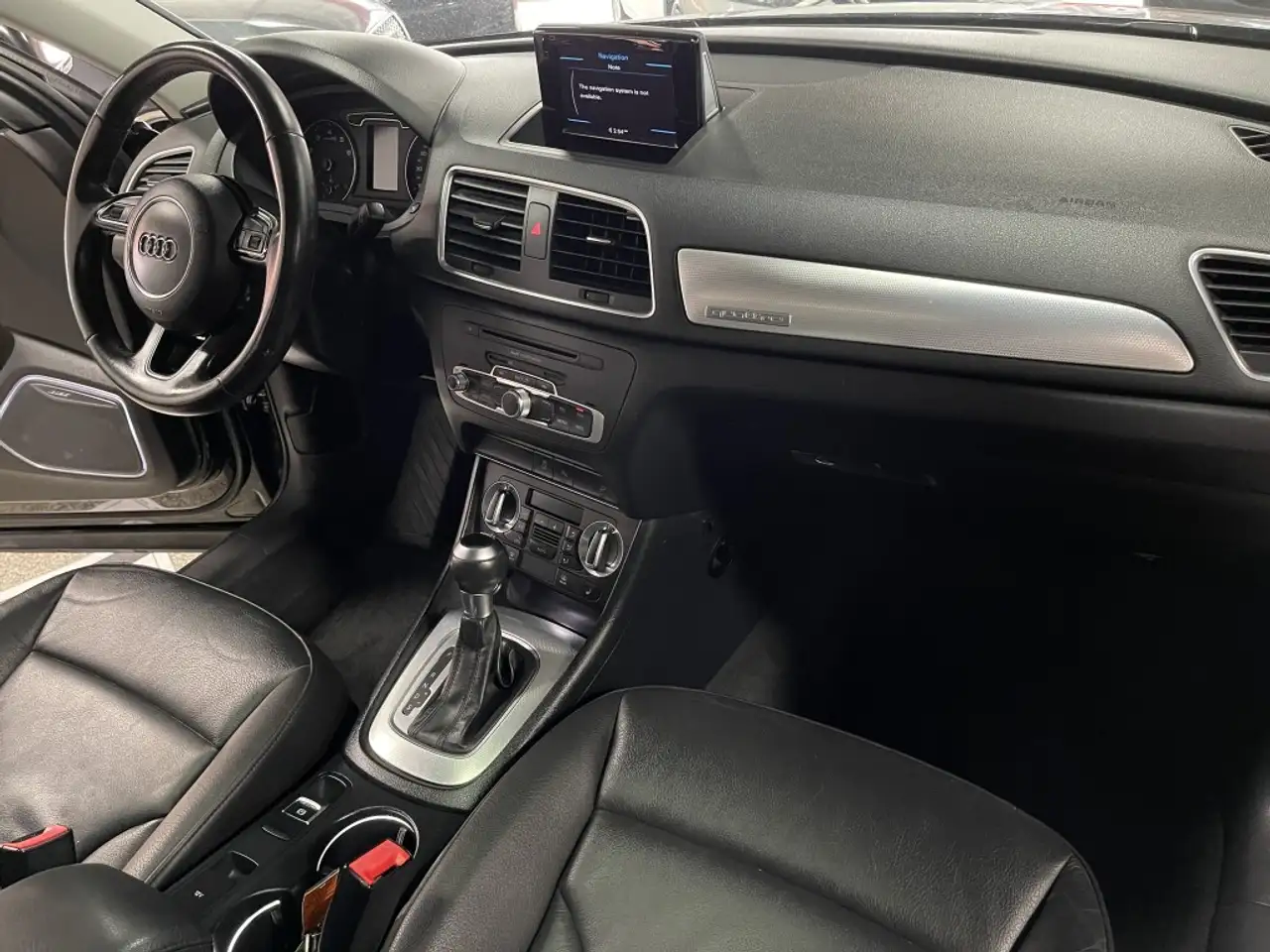 Audi Q3 снимка Audi Q3