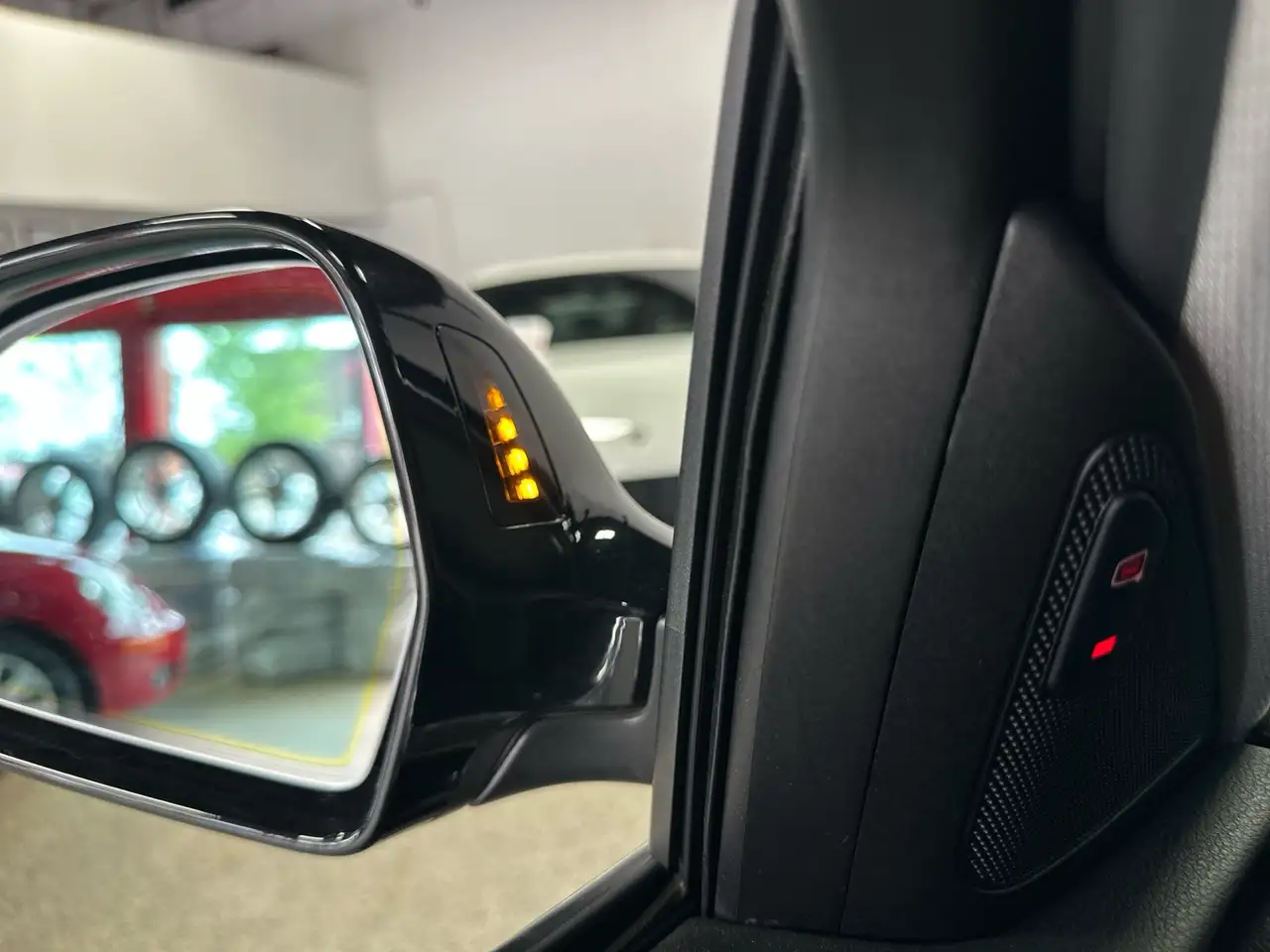 Audi Q3 снимка Audi Q3