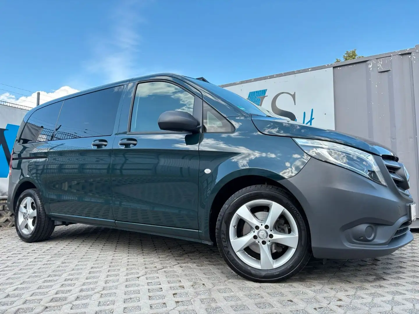 Mercedes-Benz Vito 110 CDI Mixto /AHK/Navi/LED/STHZ/Tempomat Groen - 1