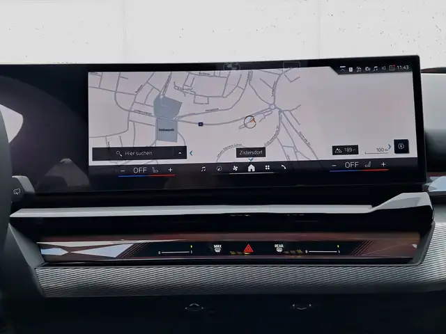BMW 5 Series view 14