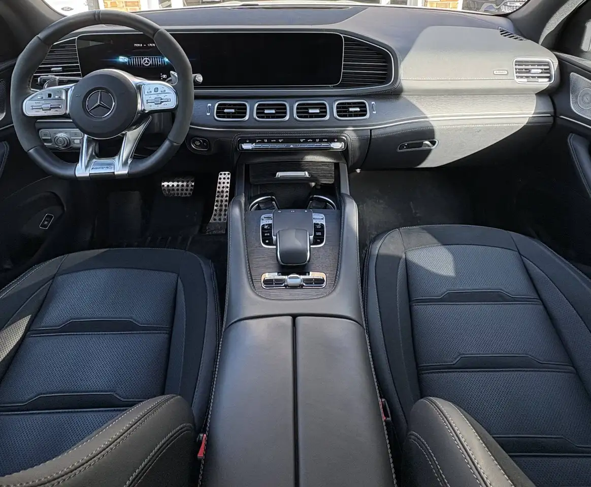 Mercedes-Benz GLE снимка Mercedes-Benz GLE