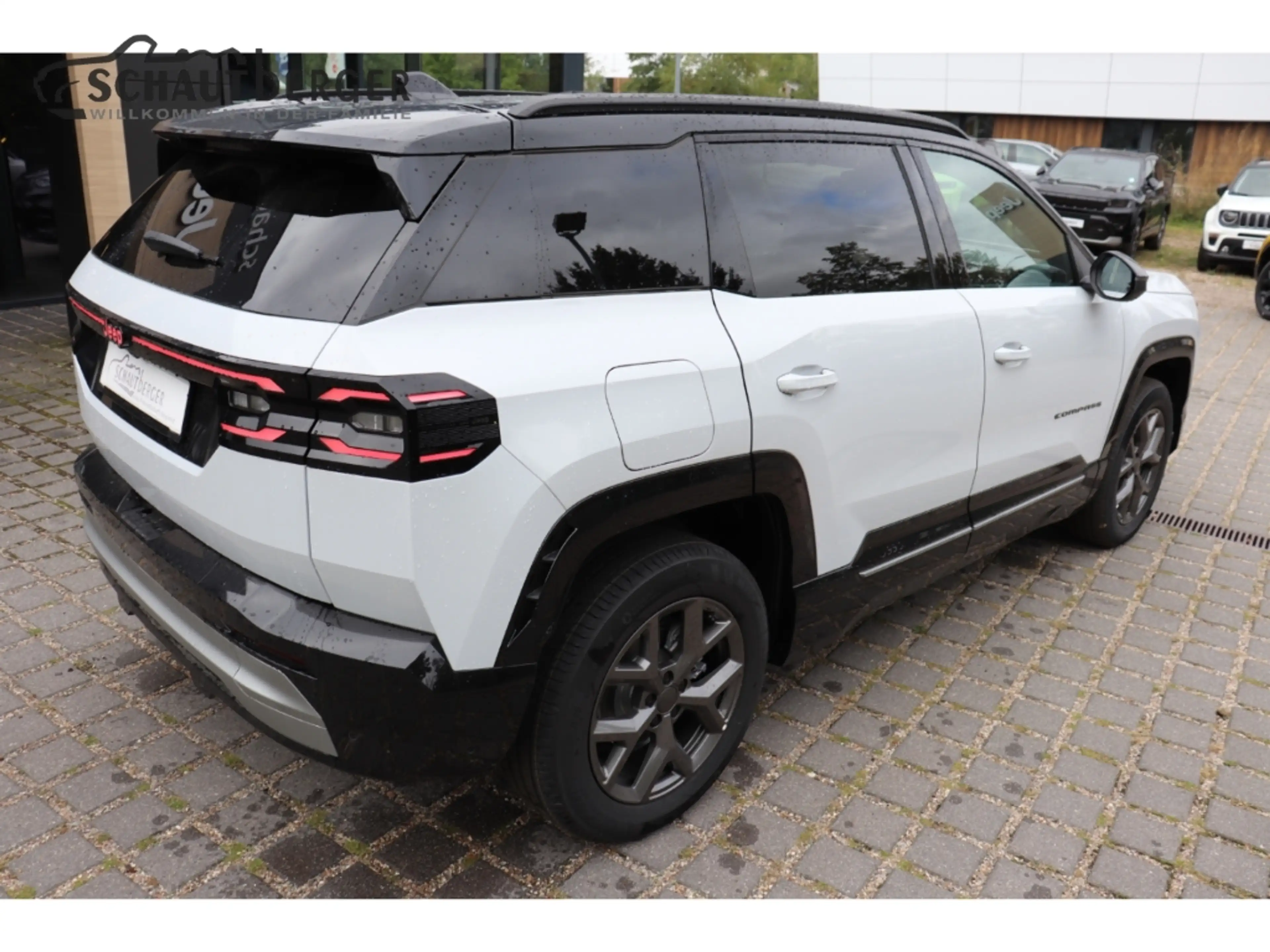 Jeep Compass E-Hybrid 1.2 eDCT 107 kW First Edition mit Panoram — photo 6